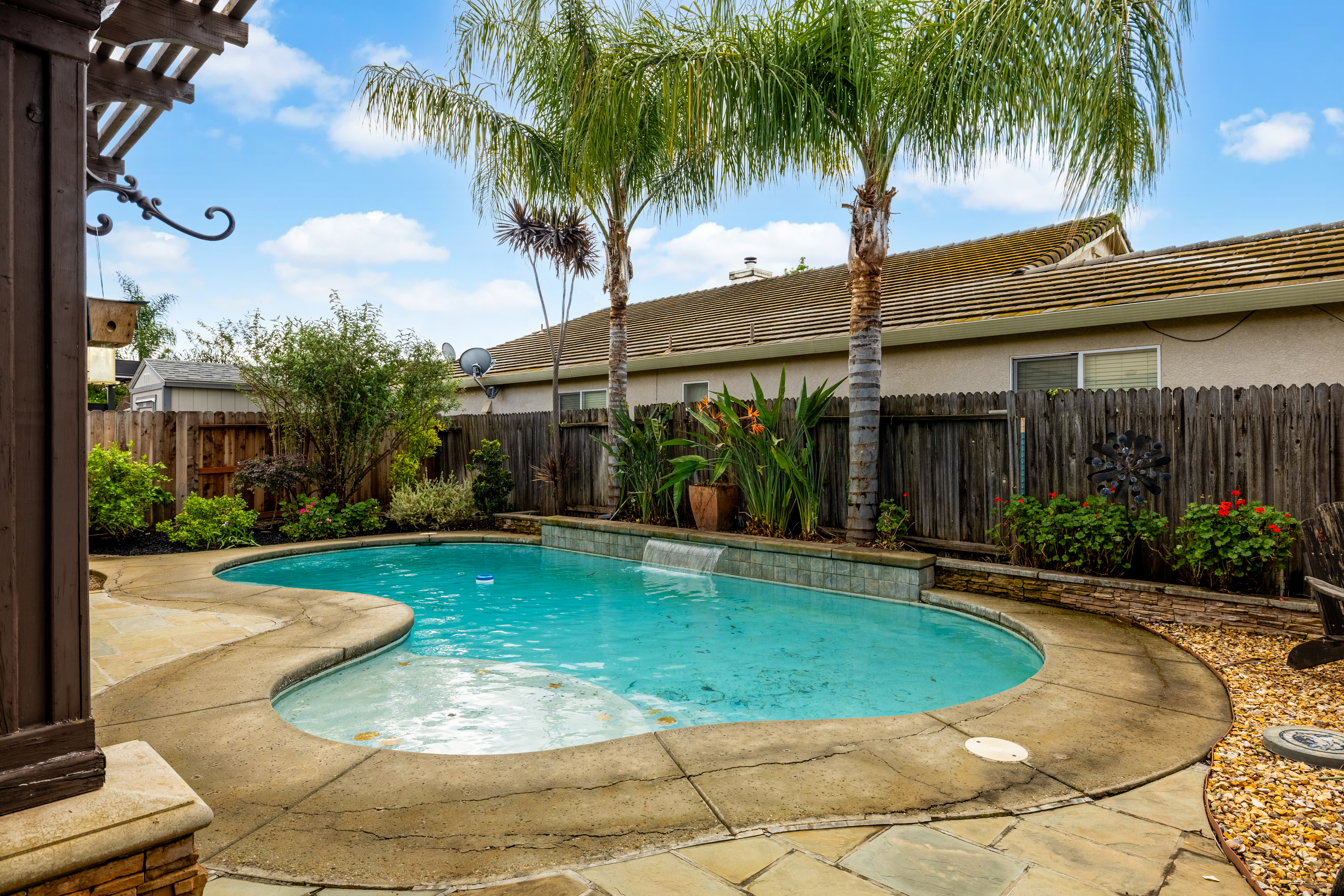  10044 Oglethorpe Way, Elk Grove, CA 95624 - 物件實景