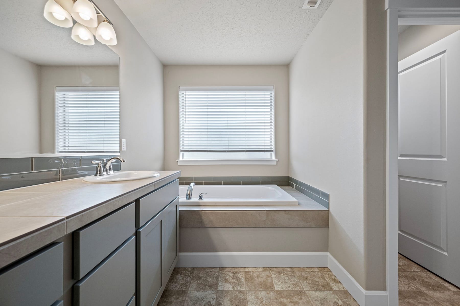  410 S 10TH ST Monroe, OR 97456 - 物件實景
