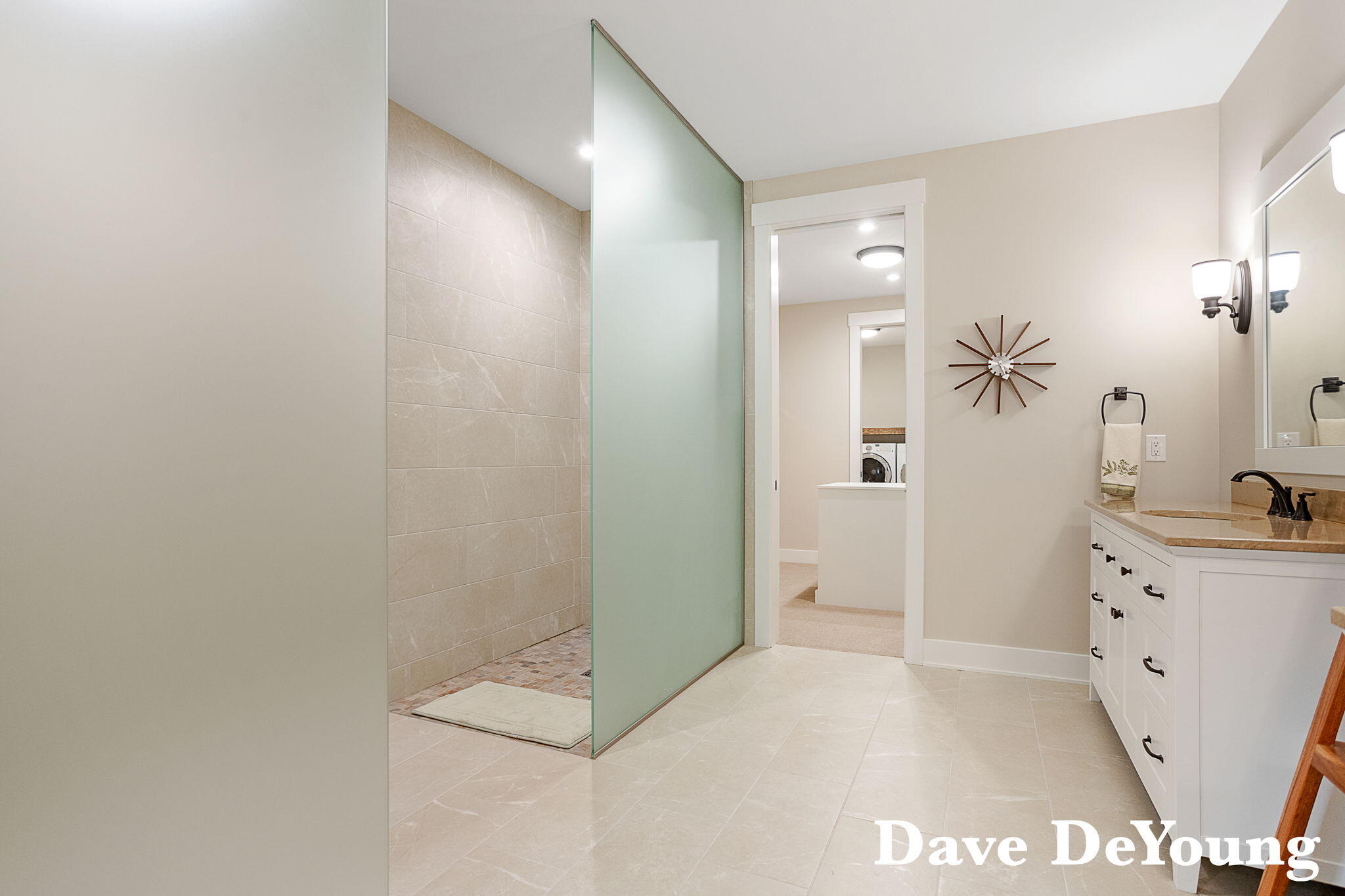 Holland, Michigan, 49424, United States, 3 Bedrooms Bedrooms, ,3 BathroomsBathrooms,Residential,For Sale,1986550