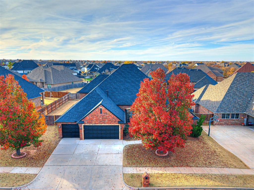 Edmond, Oklahoma, 73012, United States, 4 Bedrooms Bedrooms, ,3 BathroomsBathrooms,Residential,For Sale,1996470