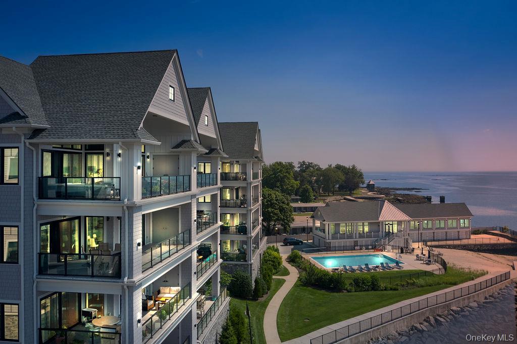 New Rochelle, New York, 10805, United States, 3 Bedrooms Bedrooms, ,4 BathroomsBathrooms,Residential,For Sale,1942227