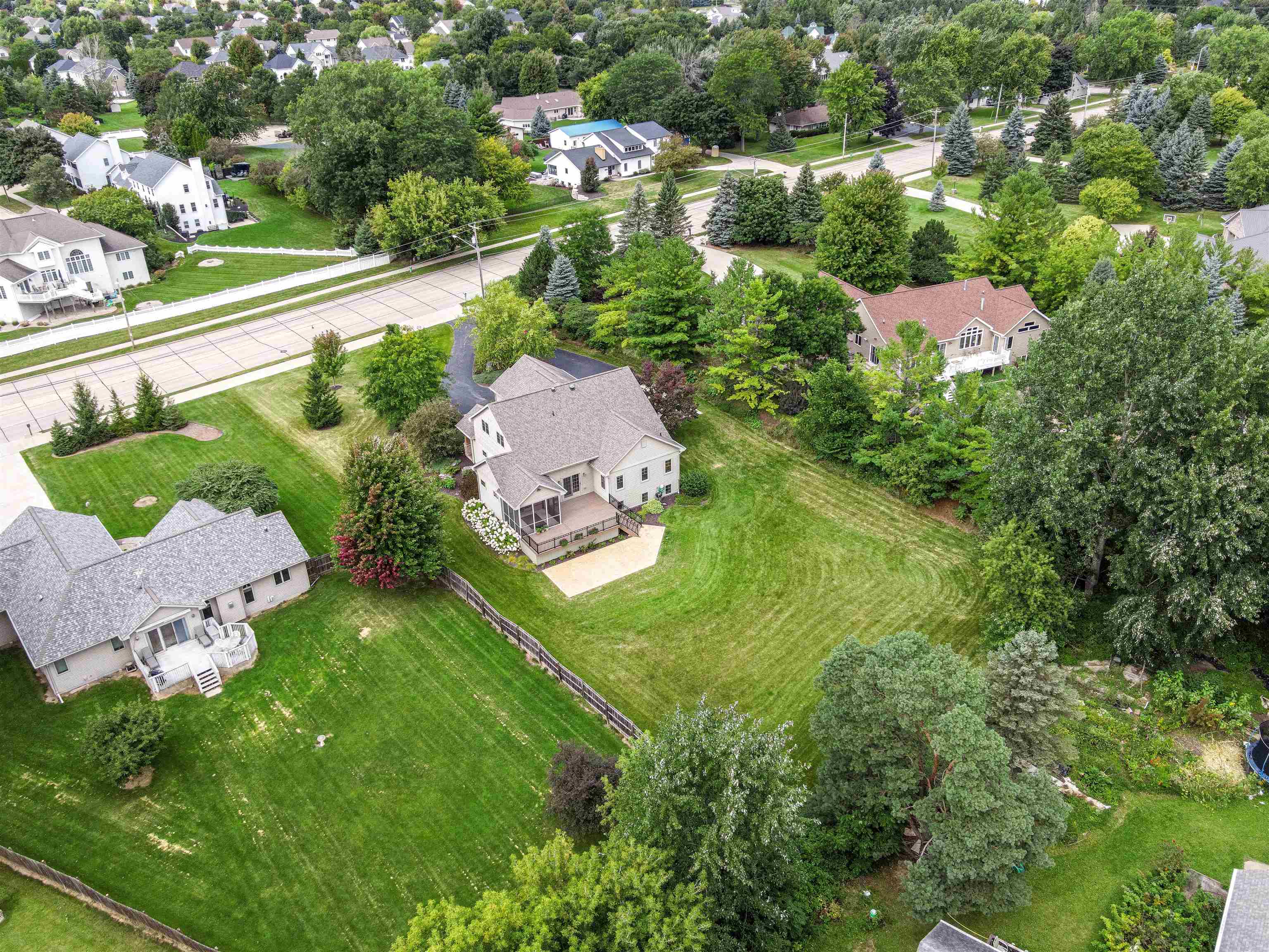 APPLETON, Wisconsin, 54913, United States, 4 Bedrooms Bedrooms, ,4 BathroomsBathrooms,Residential,For Sale,1942240