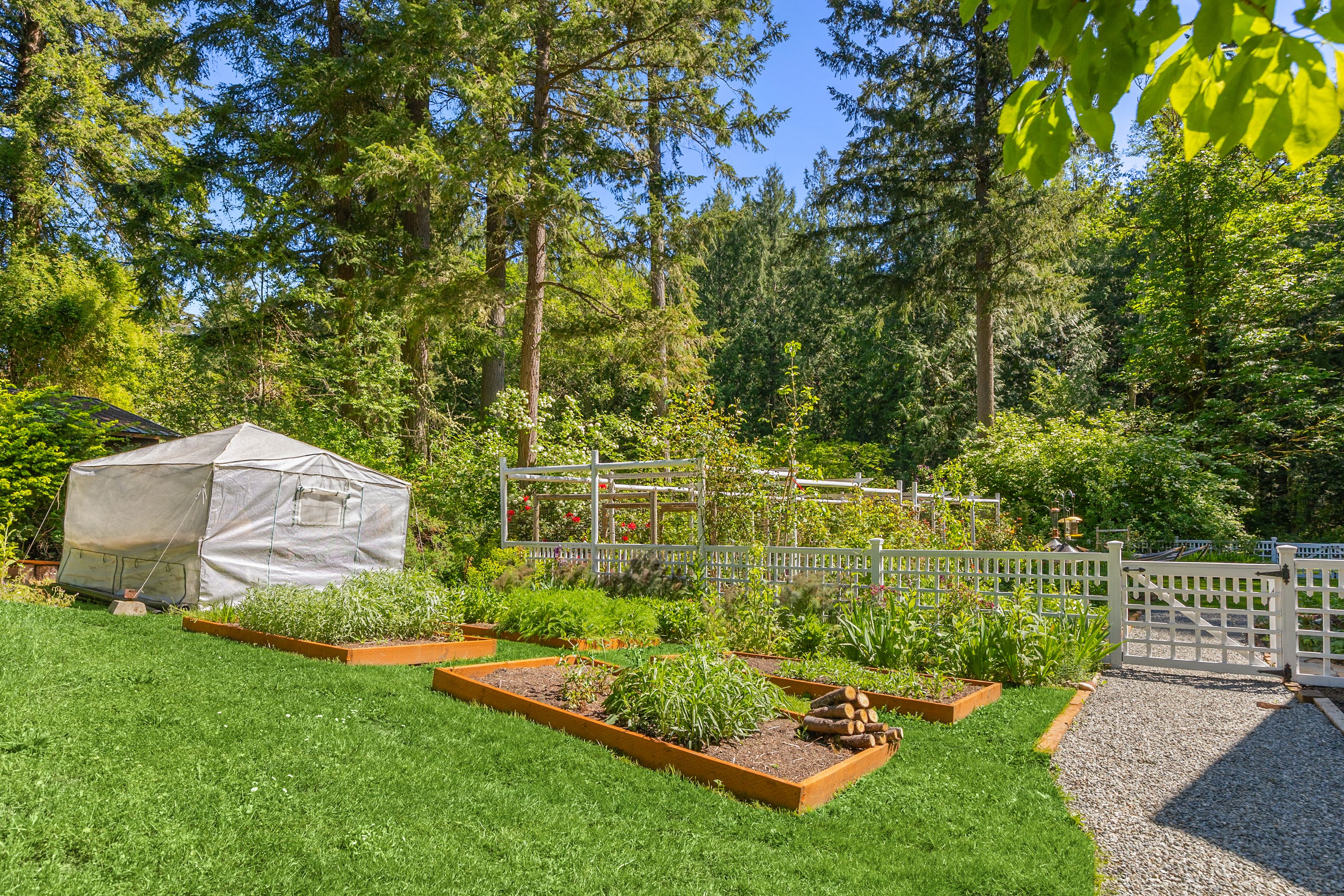  14268 N Madison Avenue NE, Bainbridge Island, WA 98110 - 物件實景