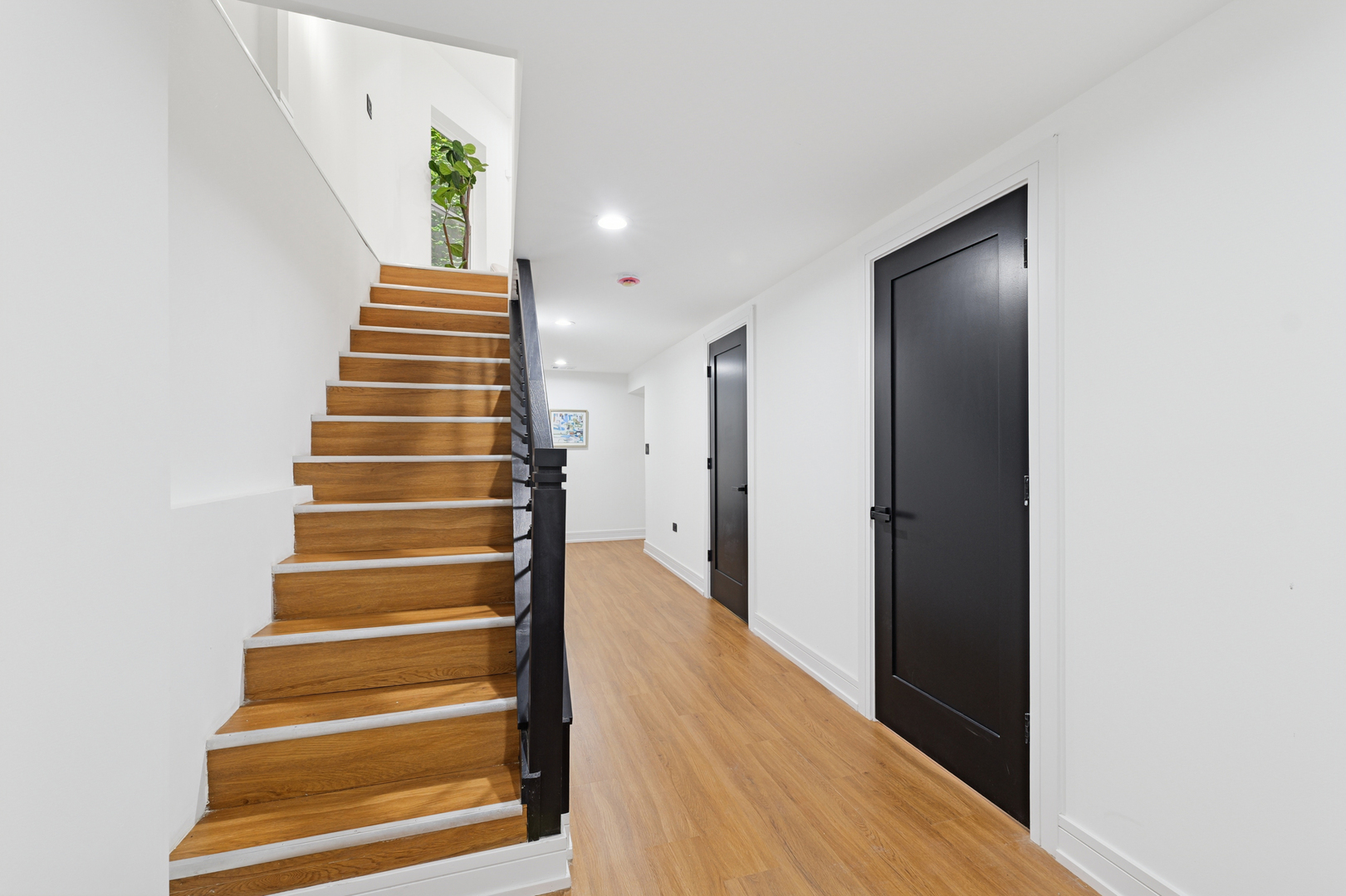 Chicago, Illinois, 60637, United States, 7 Bedrooms Bedrooms, ,Residential,For Sale,1917377