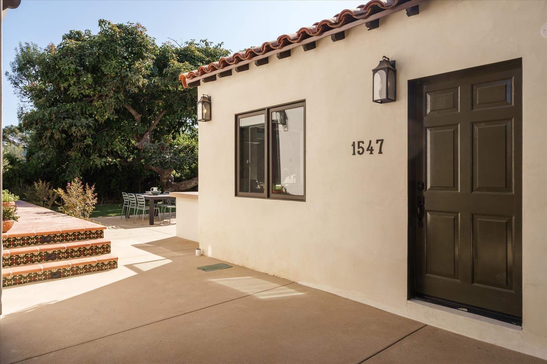  1545 N Benton Way - 物件實景