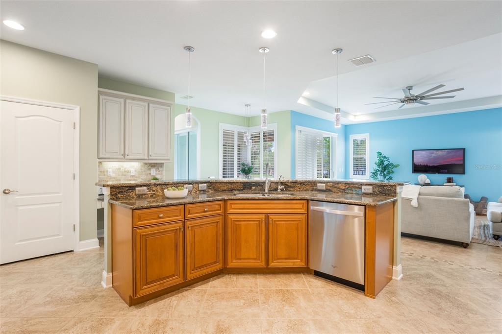 Orlando, Florida, 32820, United States, 4 Bedrooms Bedrooms, ,3 BathroomsBathrooms,Residential,For Sale,1876039
