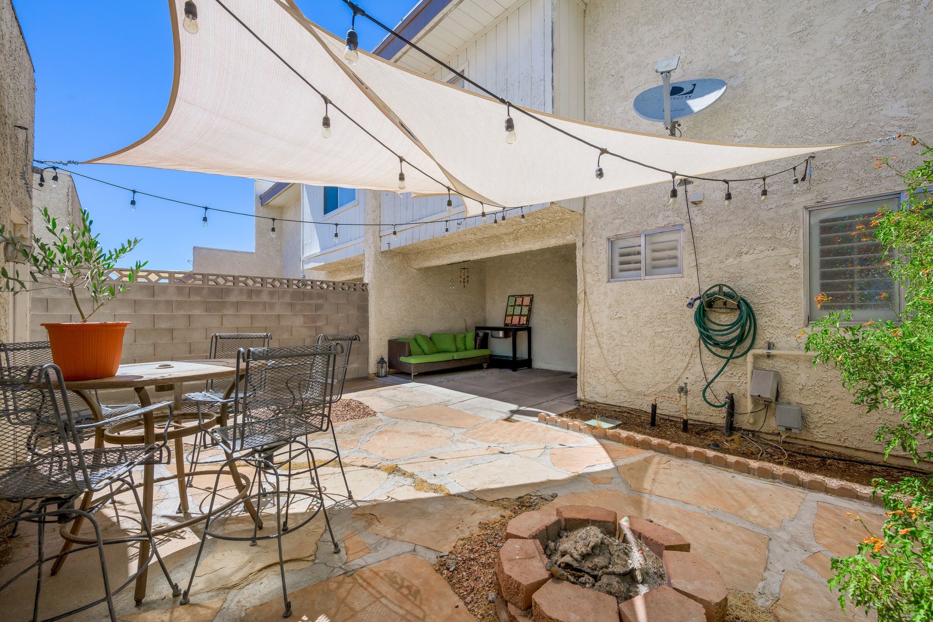  Updated Henderson Townhome in Arrowhead Estates - 物件實景