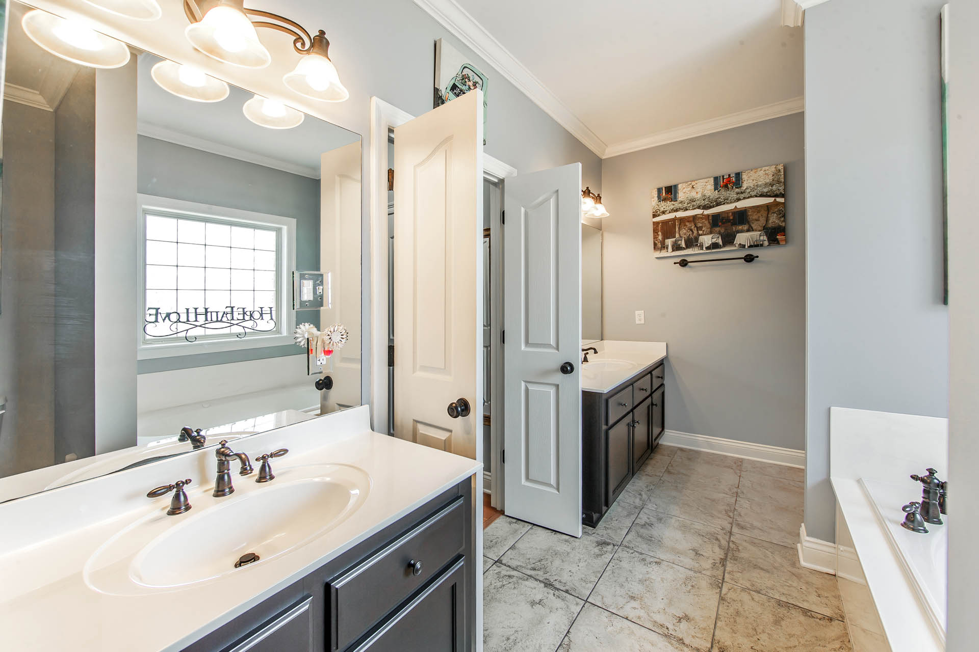 Houma, Louisiana, 70360, United States, 3 Bedrooms Bedrooms, ,4 BathroomsBathrooms,Residential,For Sale,1794394
