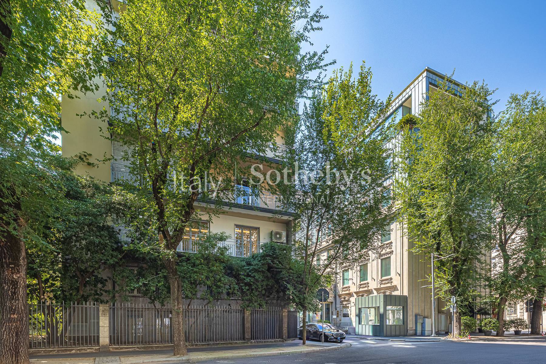  Elegant furnished pied-à-terre between Brera and Via della Spiga - 物件實景