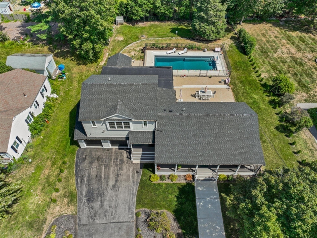 Braintree, Massachusetts, 02184, United States, 3 Bedrooms Bedrooms, ,5 BathroomsBathrooms,Residential,For Sale,1940889