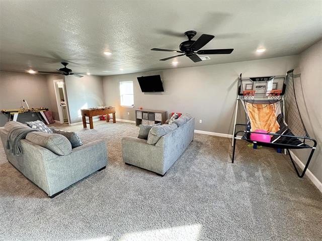 Tahlequah, Oklahoma, 74464, United States, 6 Bedrooms Bedrooms, ,4 BathroomsBathrooms,Residential,For Sale,1982576