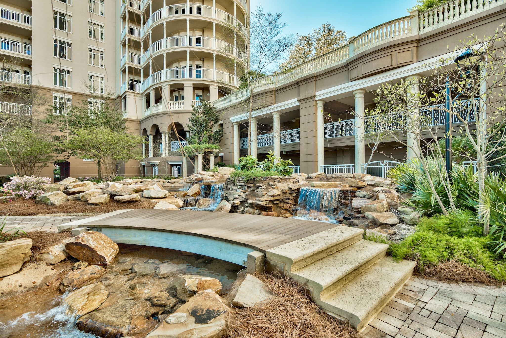  Elevated Living Overlooking The Bay in Destin