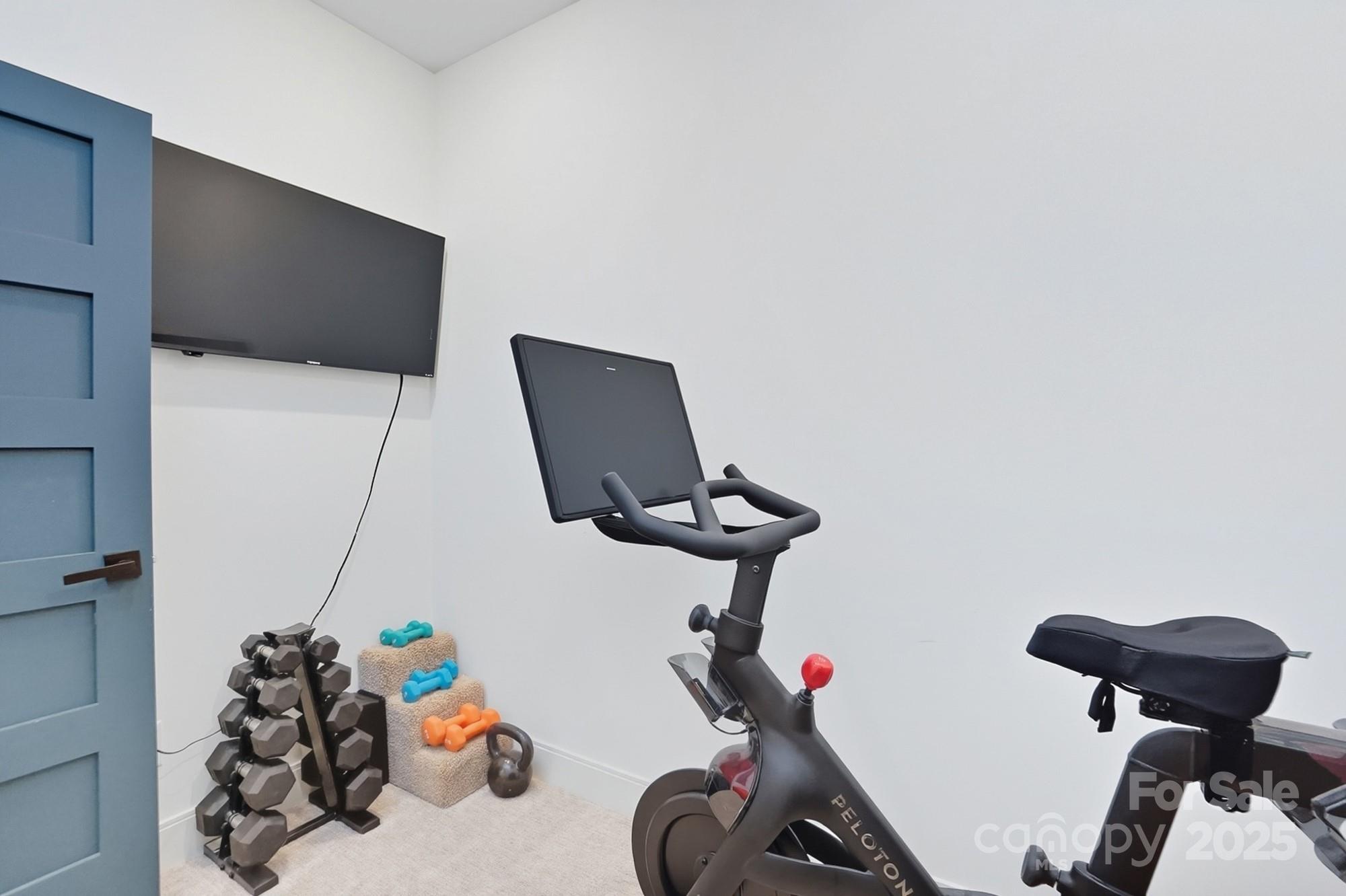 Charlotte, North Carolina, 28205, United States, 2 Bedrooms Bedrooms, ,3 BathroomsBathrooms,Residential,For Sale,1956240