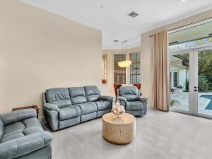 Plantation, Florida, 33325, United States, 5 Bedrooms Bedrooms, ,4 BathroomsBathrooms,Residential,For Sale,2005457