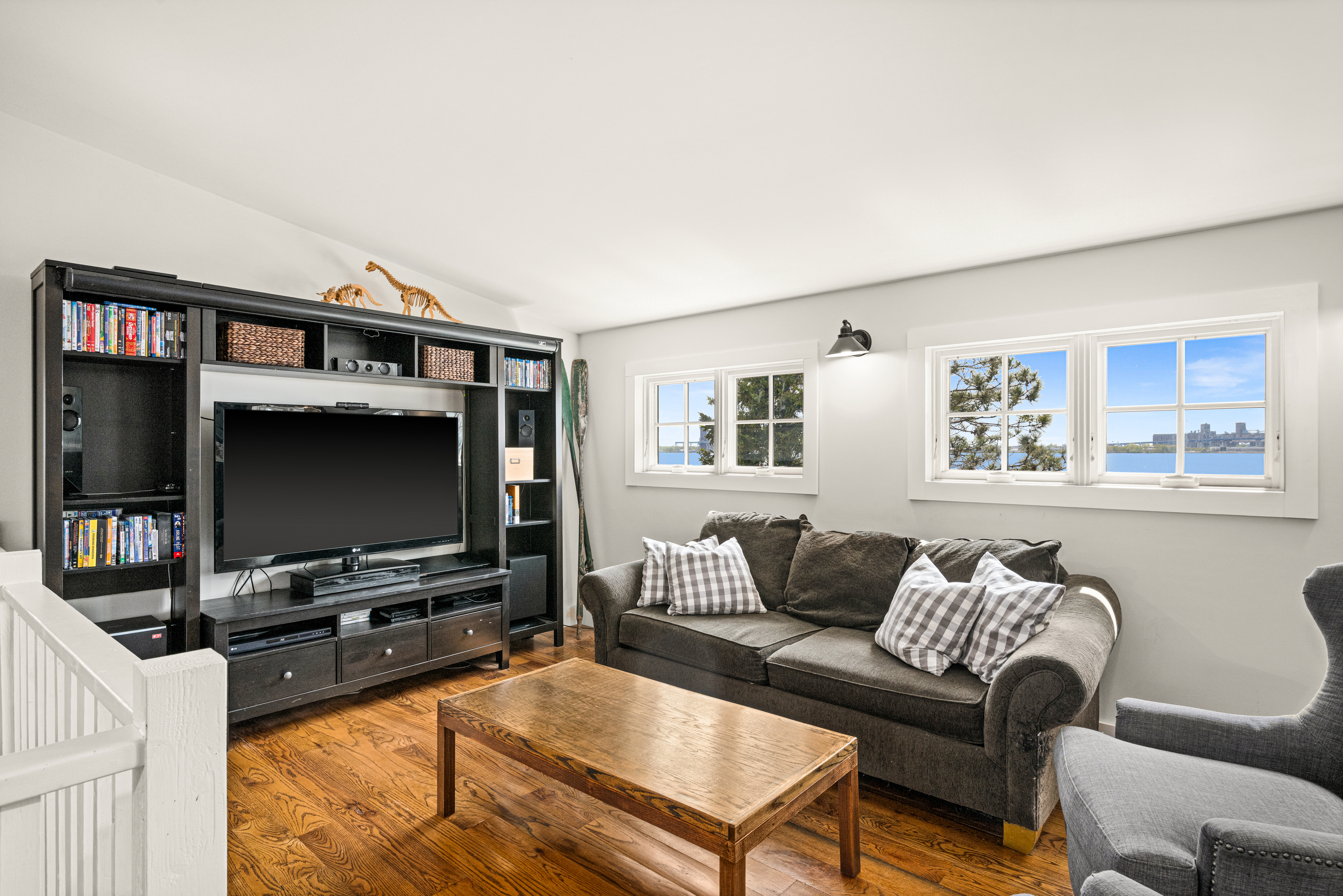 Craftsman Waterfront Retreat with Guest Quarters and Bay Views - 物件實景