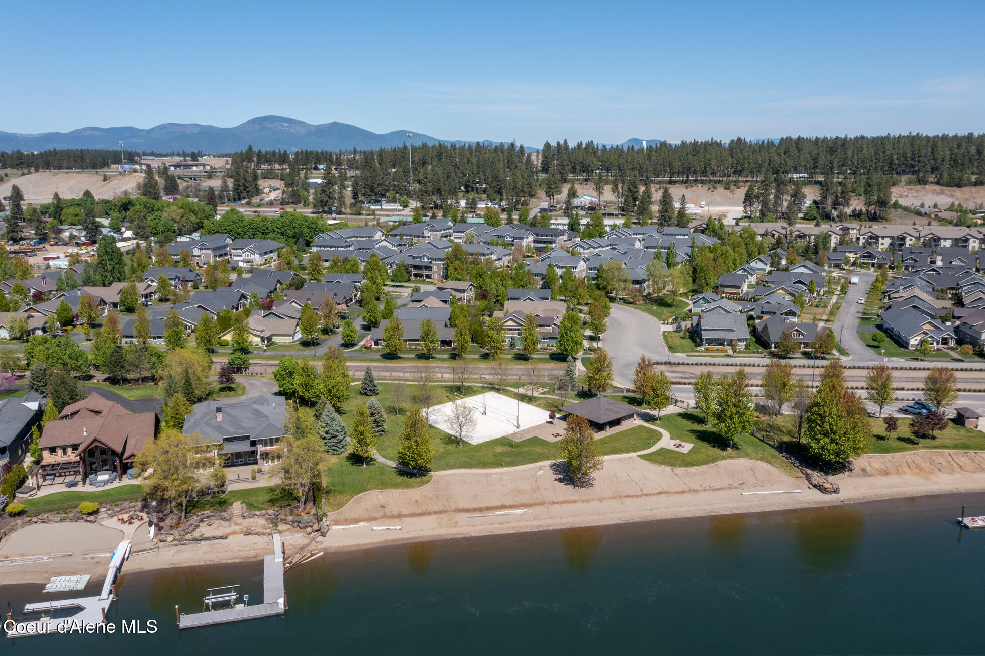 Coeur d'Alene, Idaho, 83814, United States, 3 Bedrooms Bedrooms, ,3 BathroomsBathrooms,Residential,For Sale,1936961
