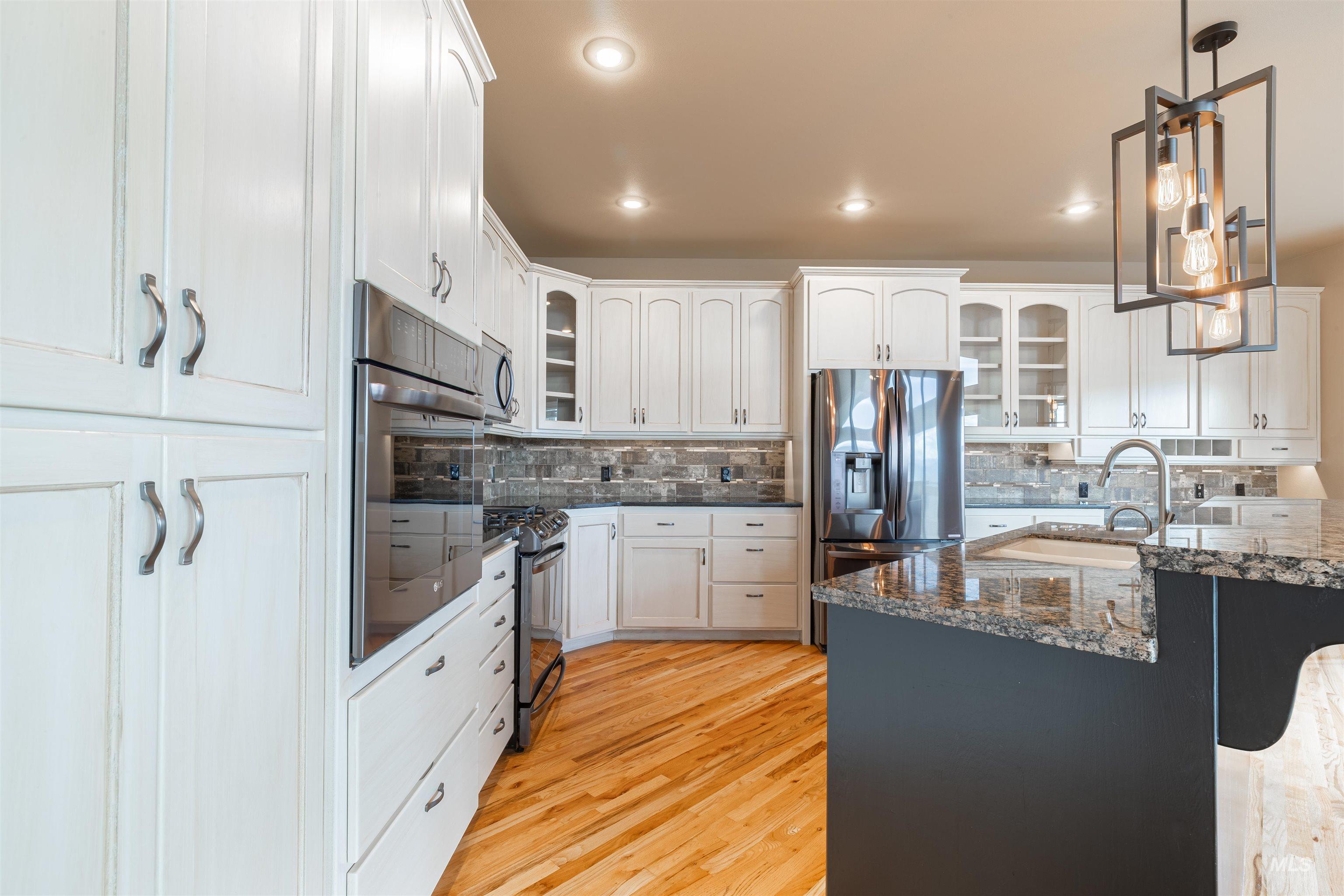 1993 & 1971 10th Ave, Clarkston, Washington, 99403, United States, 5 Bedrooms Bedrooms, ,Residential,For Sale,1993 & 1971 10th Ave,1616374