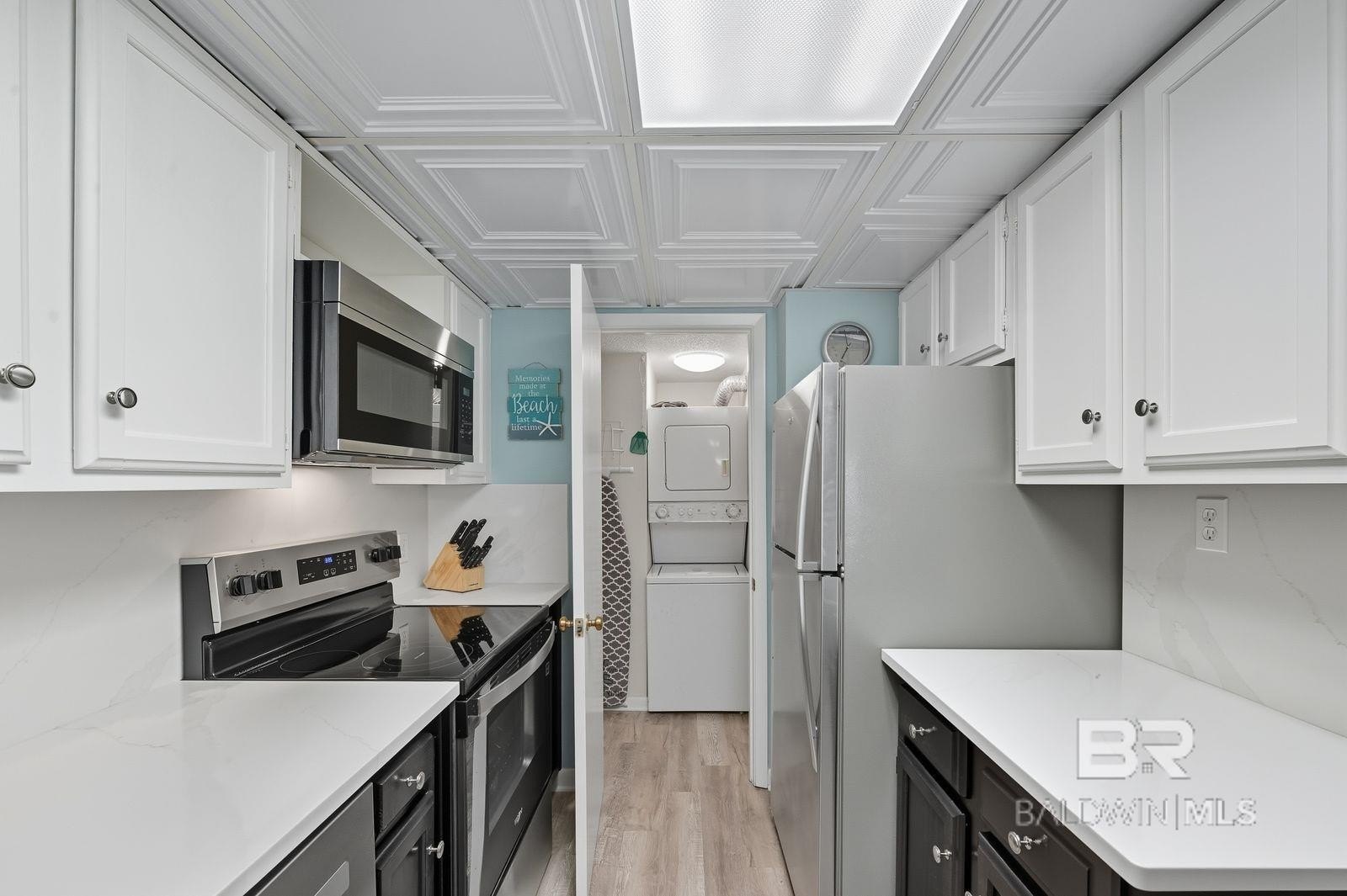 Gulf Shores, Alabama, 36542, United States, 2 Bedrooms Bedrooms, ,2 BathroomsBathrooms,Residential,For Sale,1982697