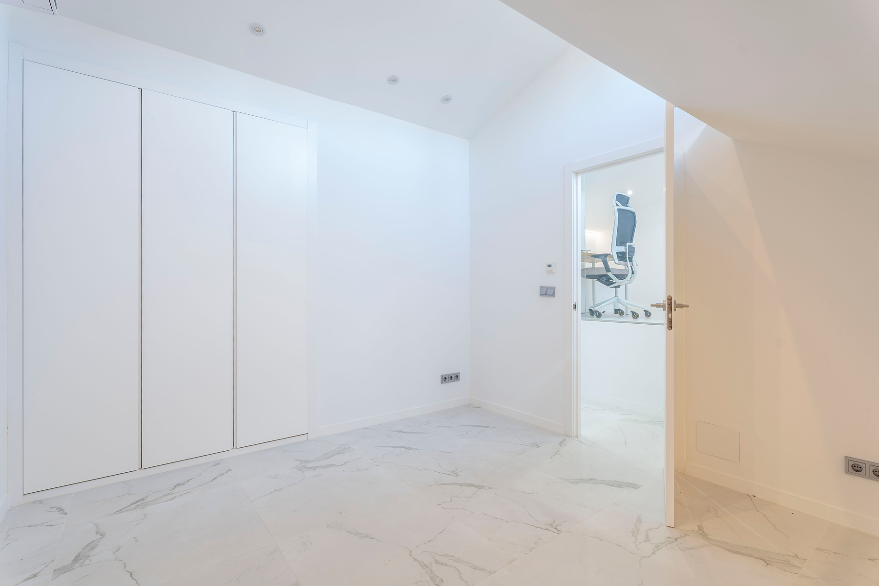  Modern Townhouse in Alcobendas, Madrid, Spain - 物件實景