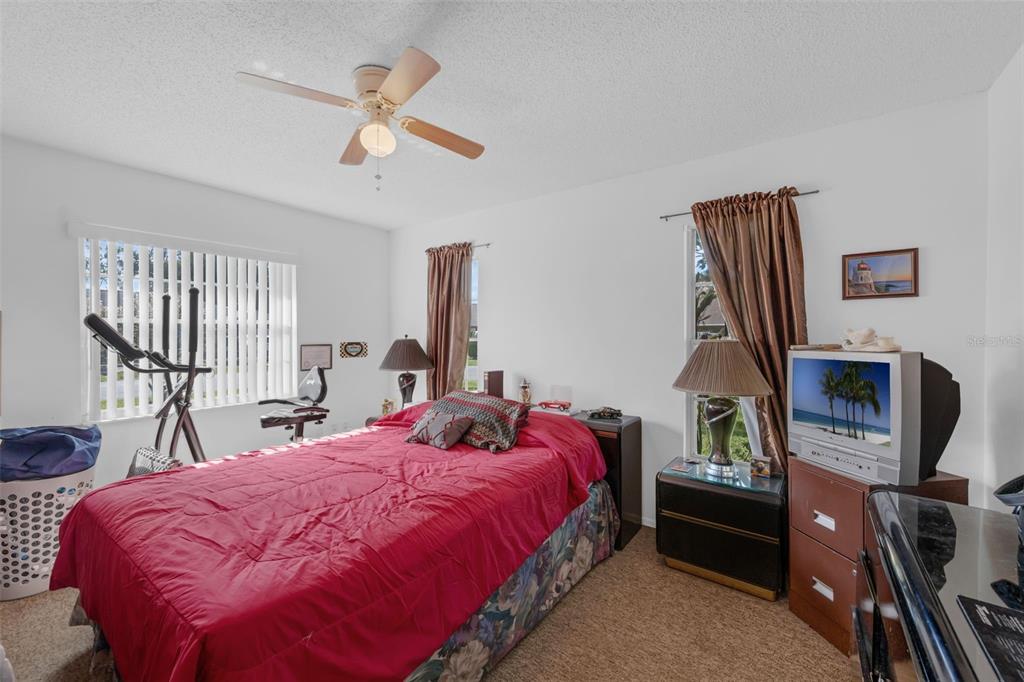 Orlando, Florida, 32825, United States, 4 Bedrooms Bedrooms, ,Residential,For Sale,1957185