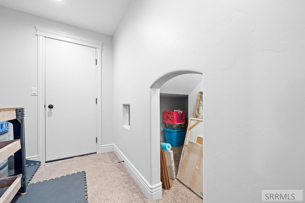 AMMON, Idaho, 83406, United States, 6 Bedrooms Bedrooms, ,3 BathroomsBathrooms,Residential,For Sale,2014866