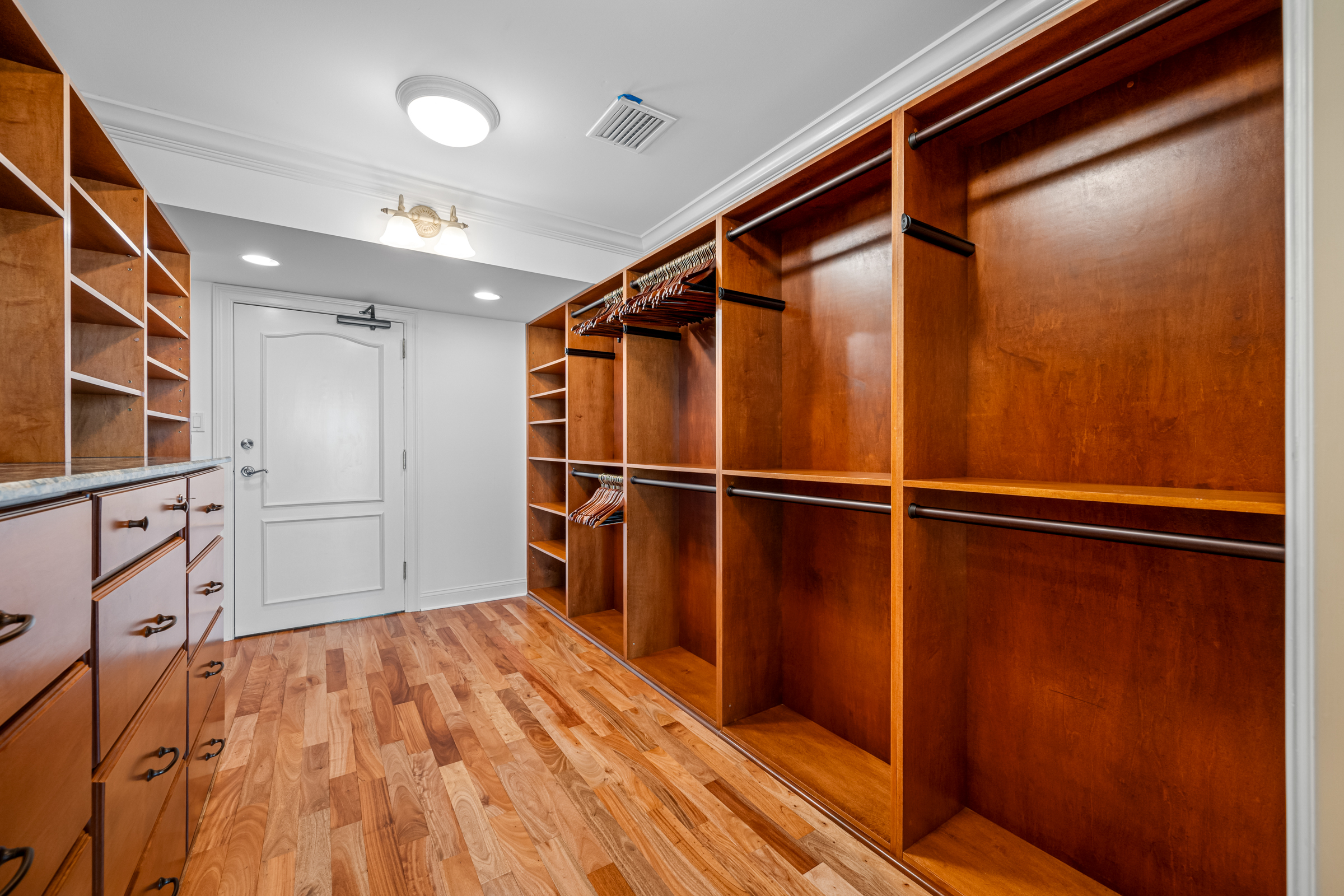 Treasure Island, Florida, 33706, United States, 2 Bedrooms Bedrooms, ,4 BathroomsBathrooms,Residential,For Sale,1830470