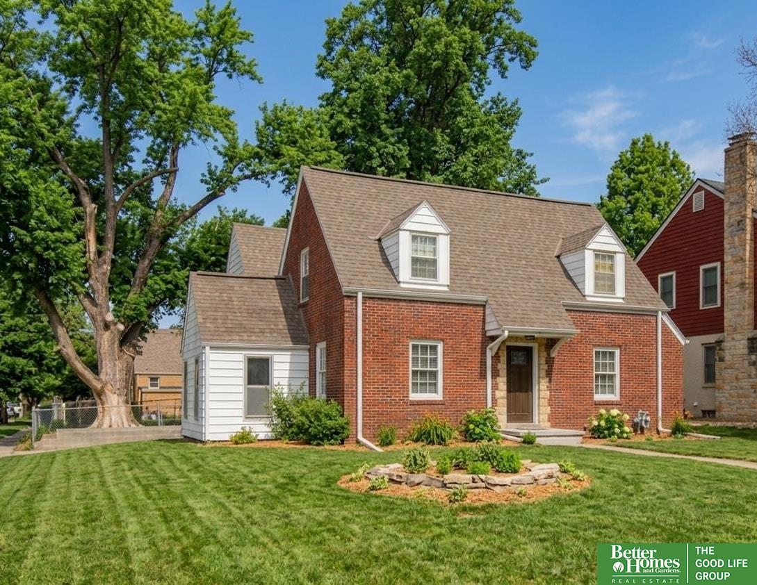 55th St, Omaha, NE 68104