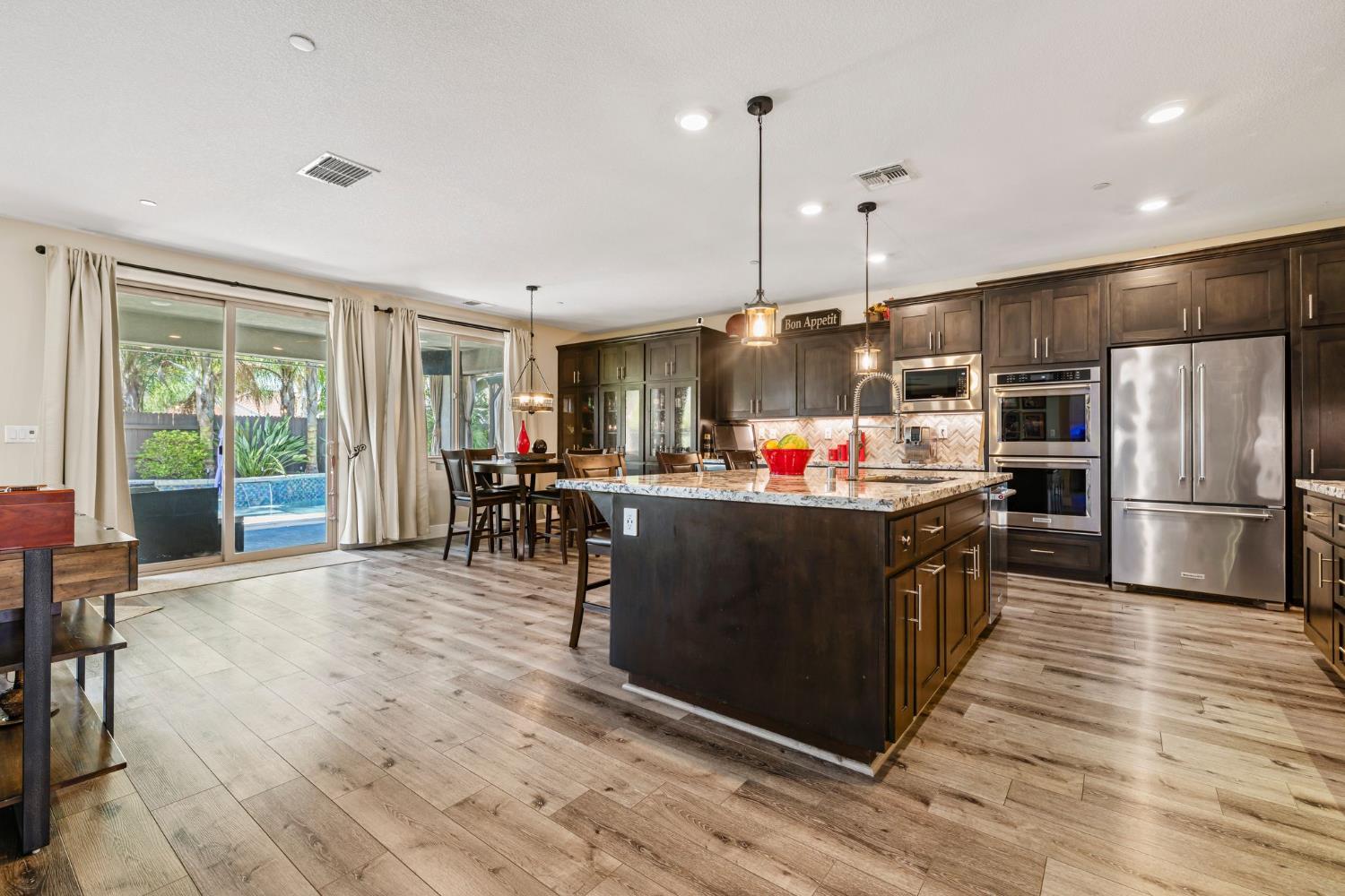 Roseville, California, 95747, United States, 5 Bedrooms Bedrooms, ,5 BathroomsBathrooms,Residential,For Sale,1943893