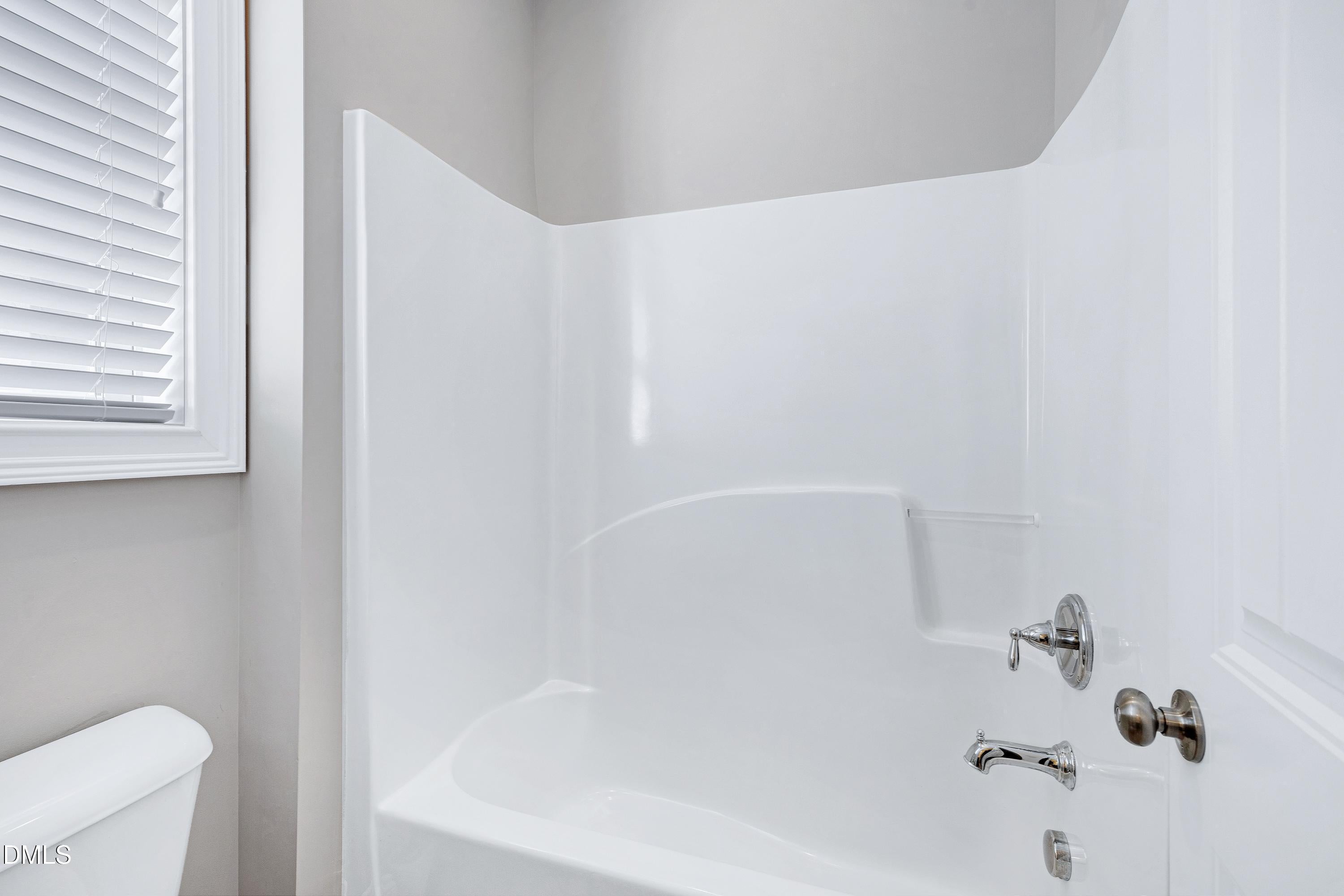 Apex, North Carolina, 27539, United States, 5 Bedrooms Bedrooms, ,5 BathroomsBathrooms,Residential,For Sale,2003181