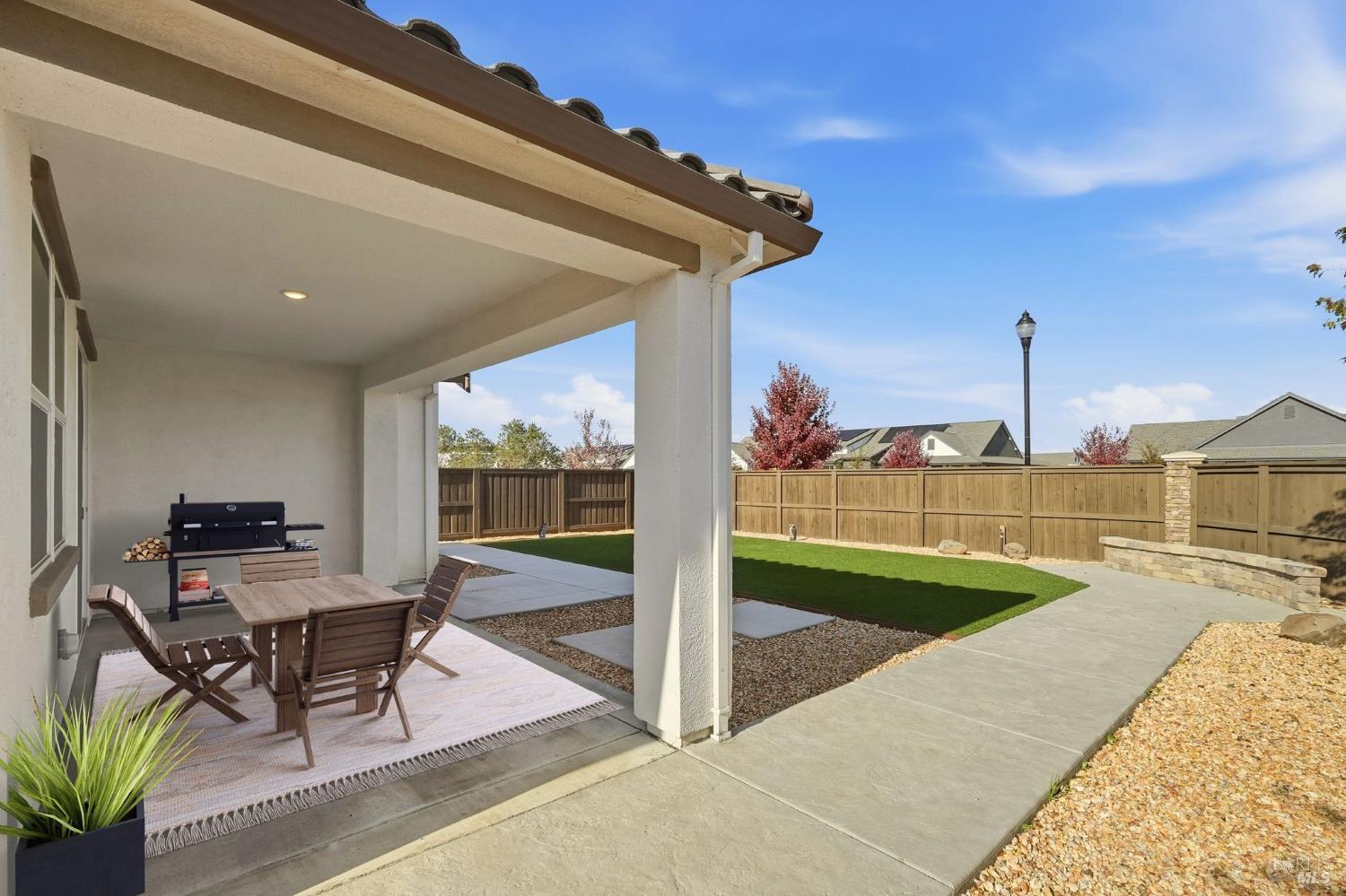 Dixon, California, 95620, United States, 2 Bedrooms Bedrooms, ,2 BathroomsBathrooms,Residential,For Sale,2005407