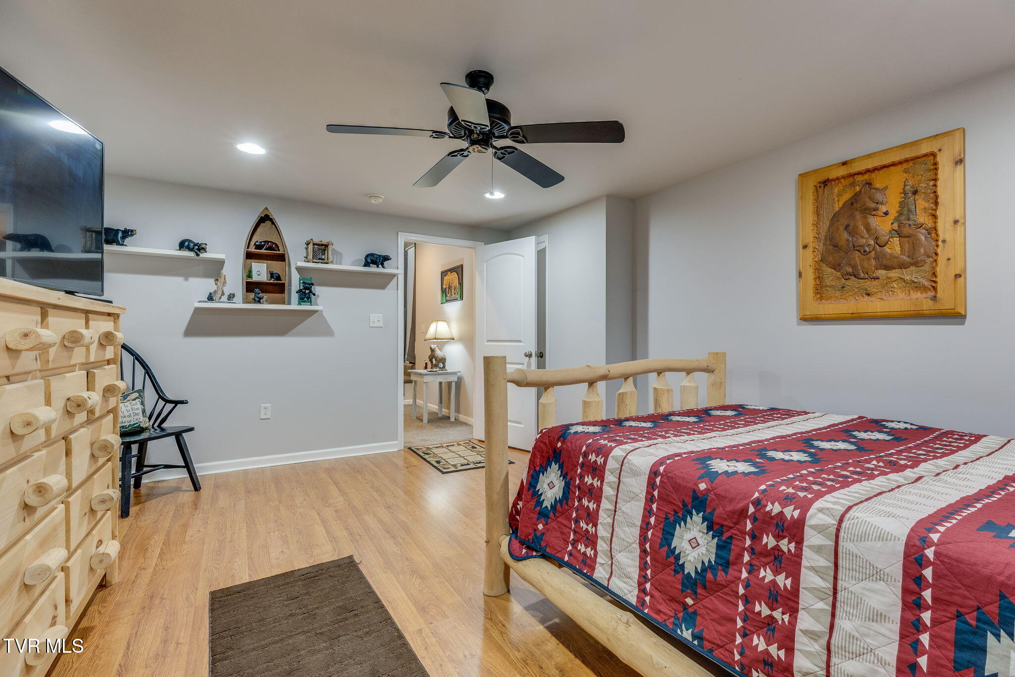 Kingsport, Tennessee, 37663, United States, 4 Bedrooms Bedrooms, ,3 BathroomsBathrooms,Residential,For Sale,1872965