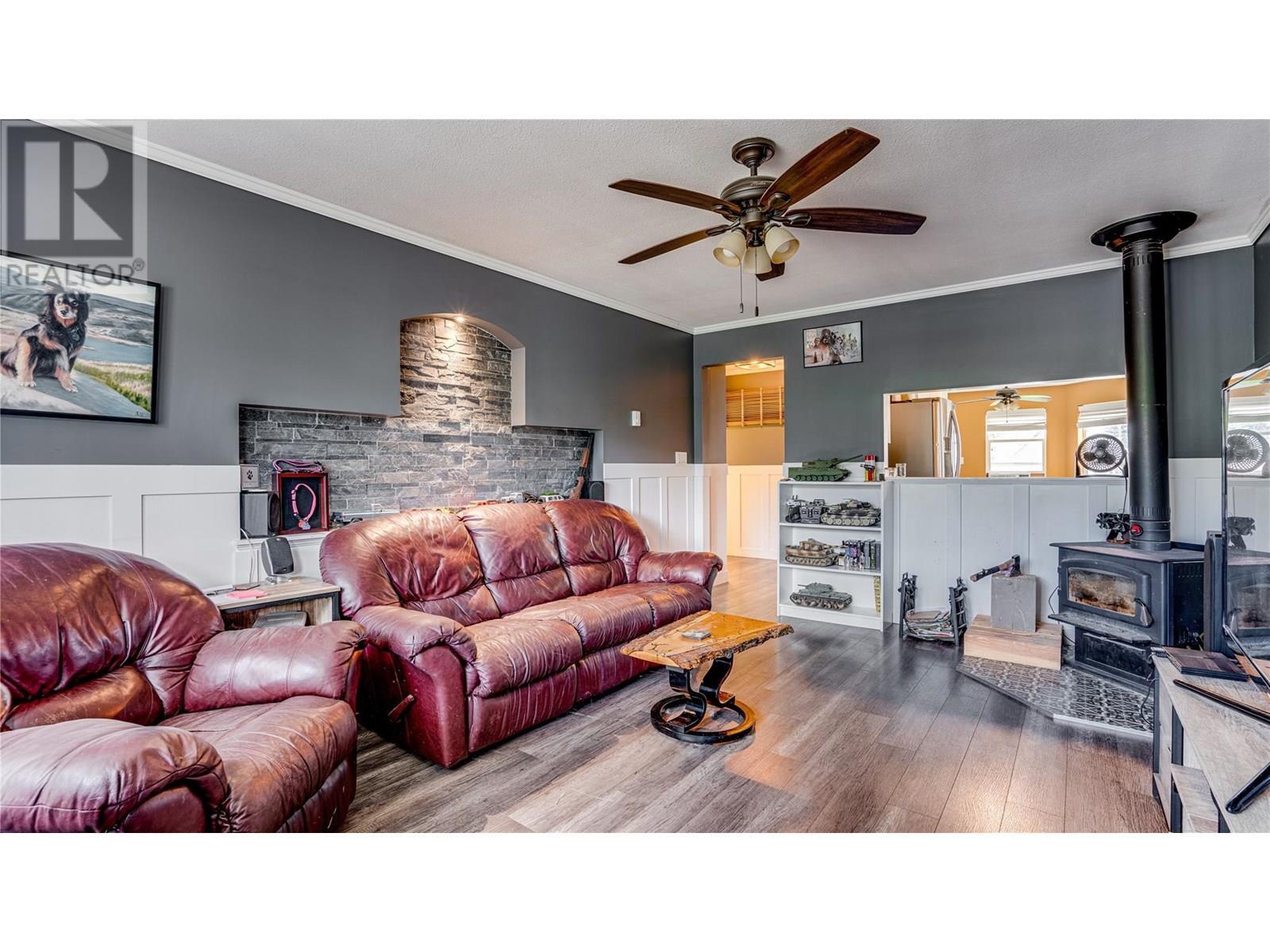 KELOWNA, British Columbia, V1Z 3W5, CA, 2 Bedrooms Bedrooms, ,2 BathroomsBathrooms,Residential,For Sale,1897605