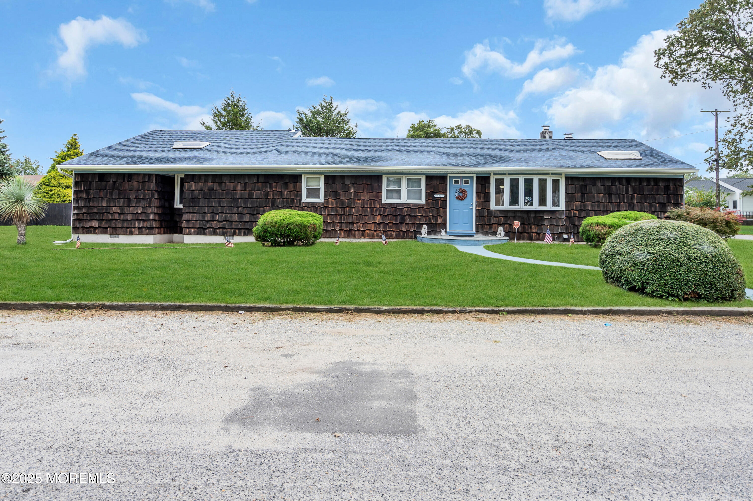 Beachwood, New Jersey, 08722, United States, 4 Bedrooms Bedrooms, ,2 BathroomsBathrooms,Residential,For Sale,1995476