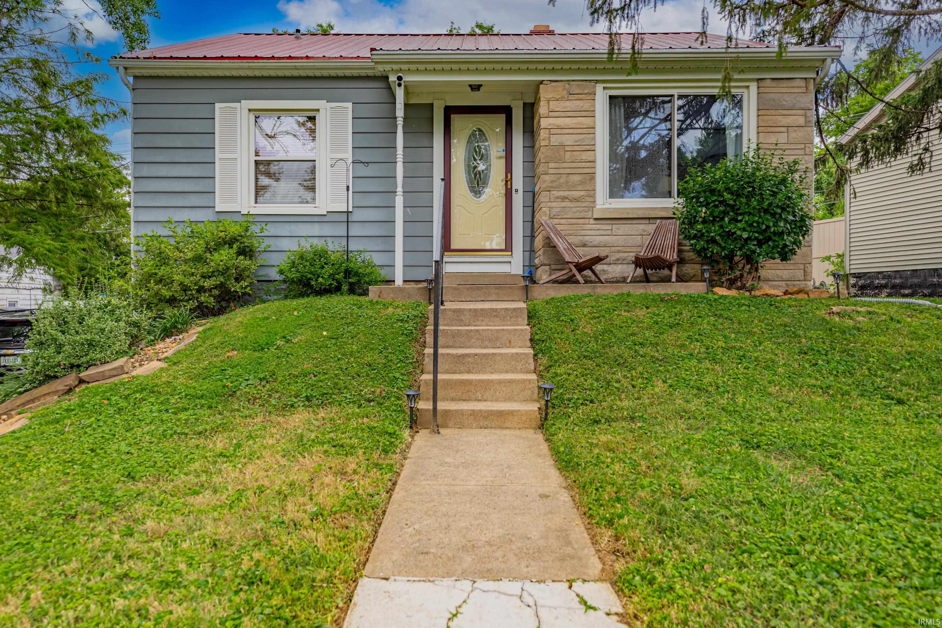 Fernwood Dr, Evansville, IN 47711