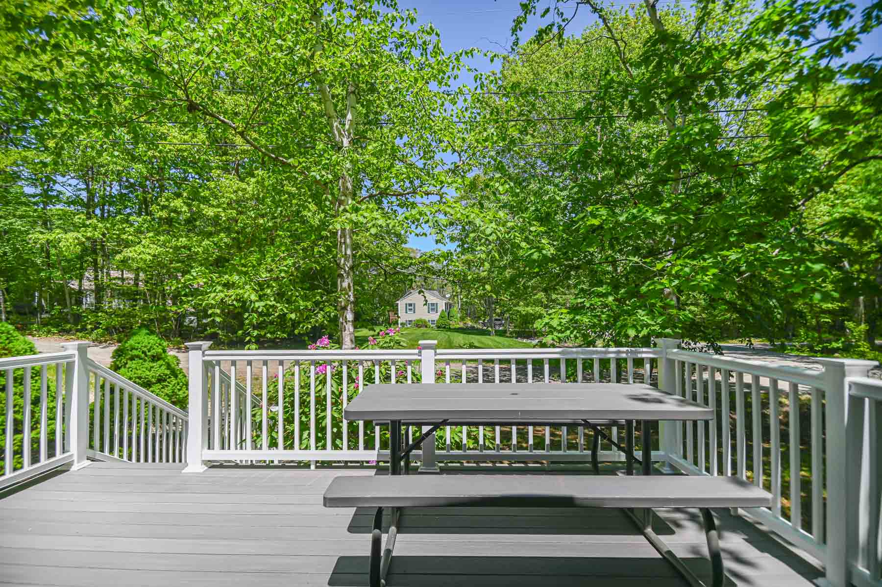 York, Maine, 03909, United States, 3 Bedrooms Bedrooms, ,1 BathroomBathrooms,Residential,For Sale,1965511