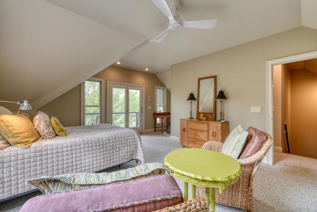 Young Harris, Georgia, 30582, United States, 3 Bedrooms Bedrooms, ,4 BathroomsBathrooms,Residential,For Sale,1975492