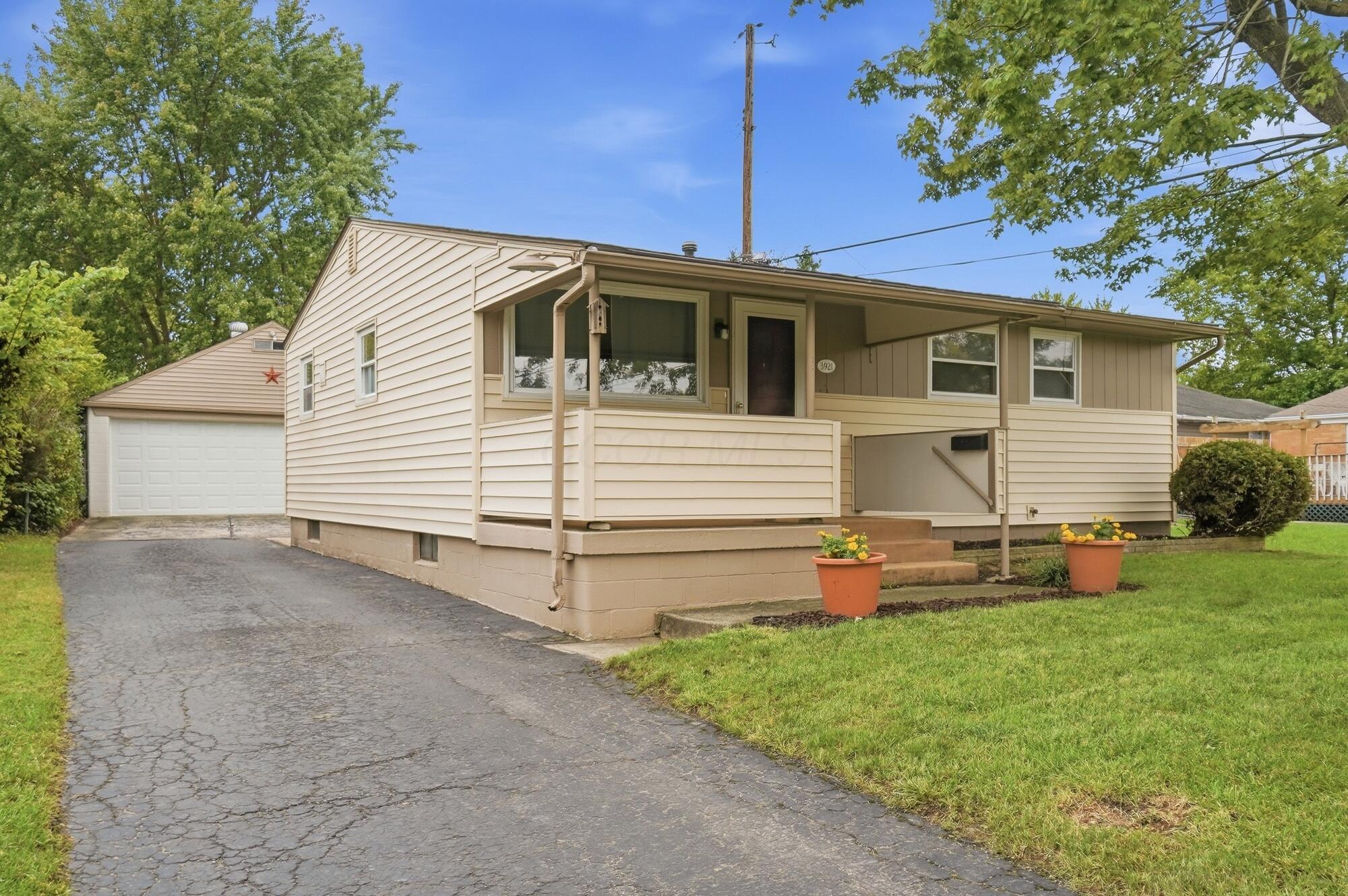 Harwood Rd, Columbus, OH 43228