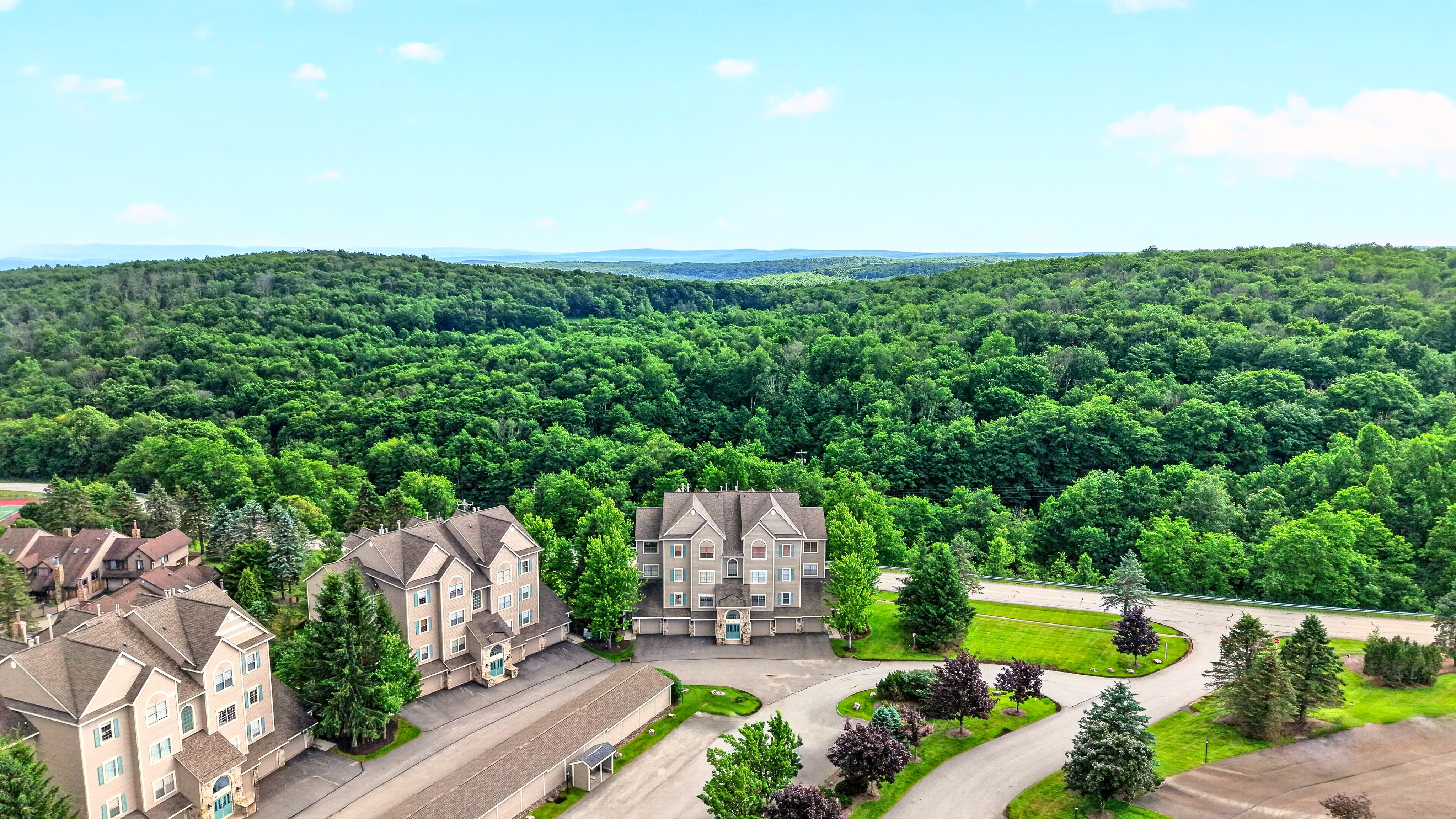  8134 Stonegate Drive, Champion, PA 15622 - 物件實景
