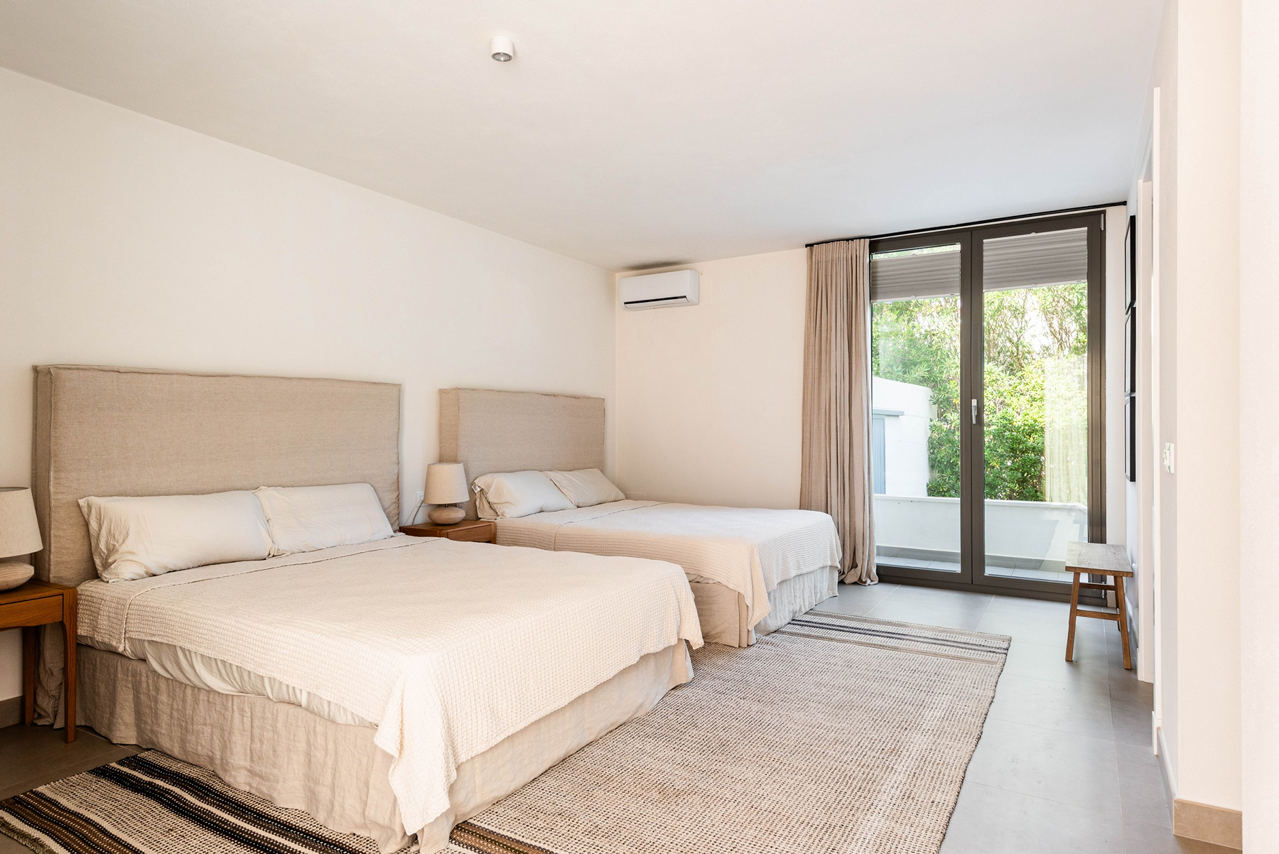  Exclusive modern villa with unique views of the port of Addaia, Menorca - 物件實景