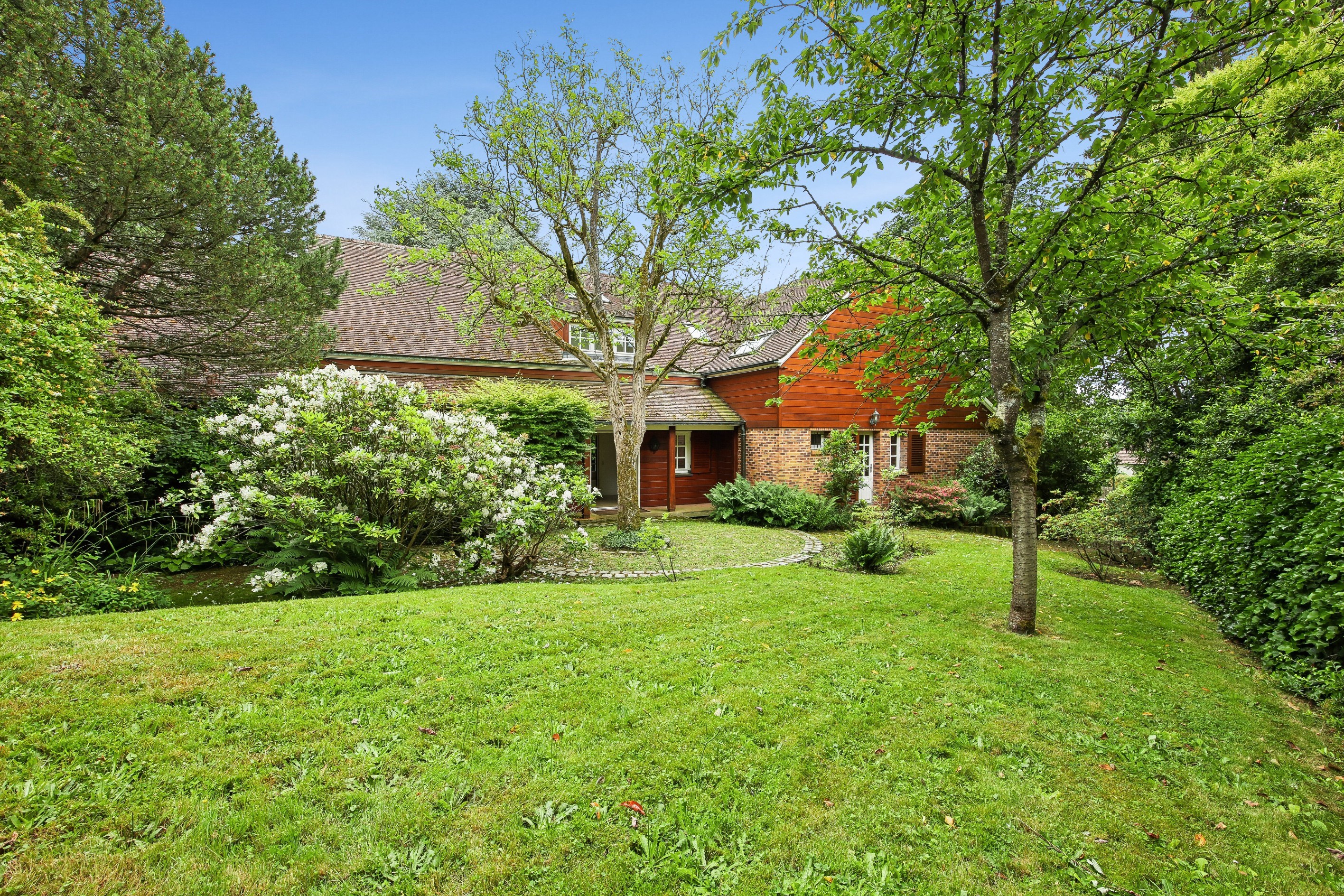  Garches – Elegant Family Residence Set on an Exceptional 2,350 sqm Plot - 物件實景