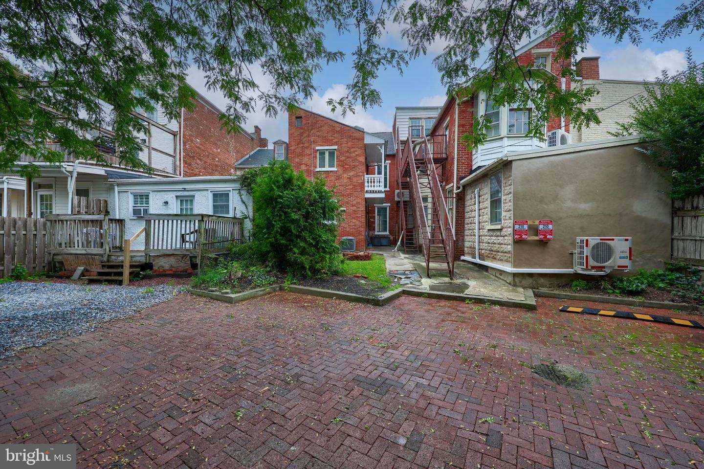 Lancaster, Pennsylvania, 17603, United States, 4 Bedrooms Bedrooms, ,2 BathroomsBathrooms,Residential,For Sale,1955843