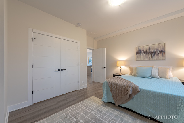 Chicago, Illinois, 60612, United States, 3 Bedrooms Bedrooms, ,2 BathroomsBathrooms,Residential,For Sale,1881356