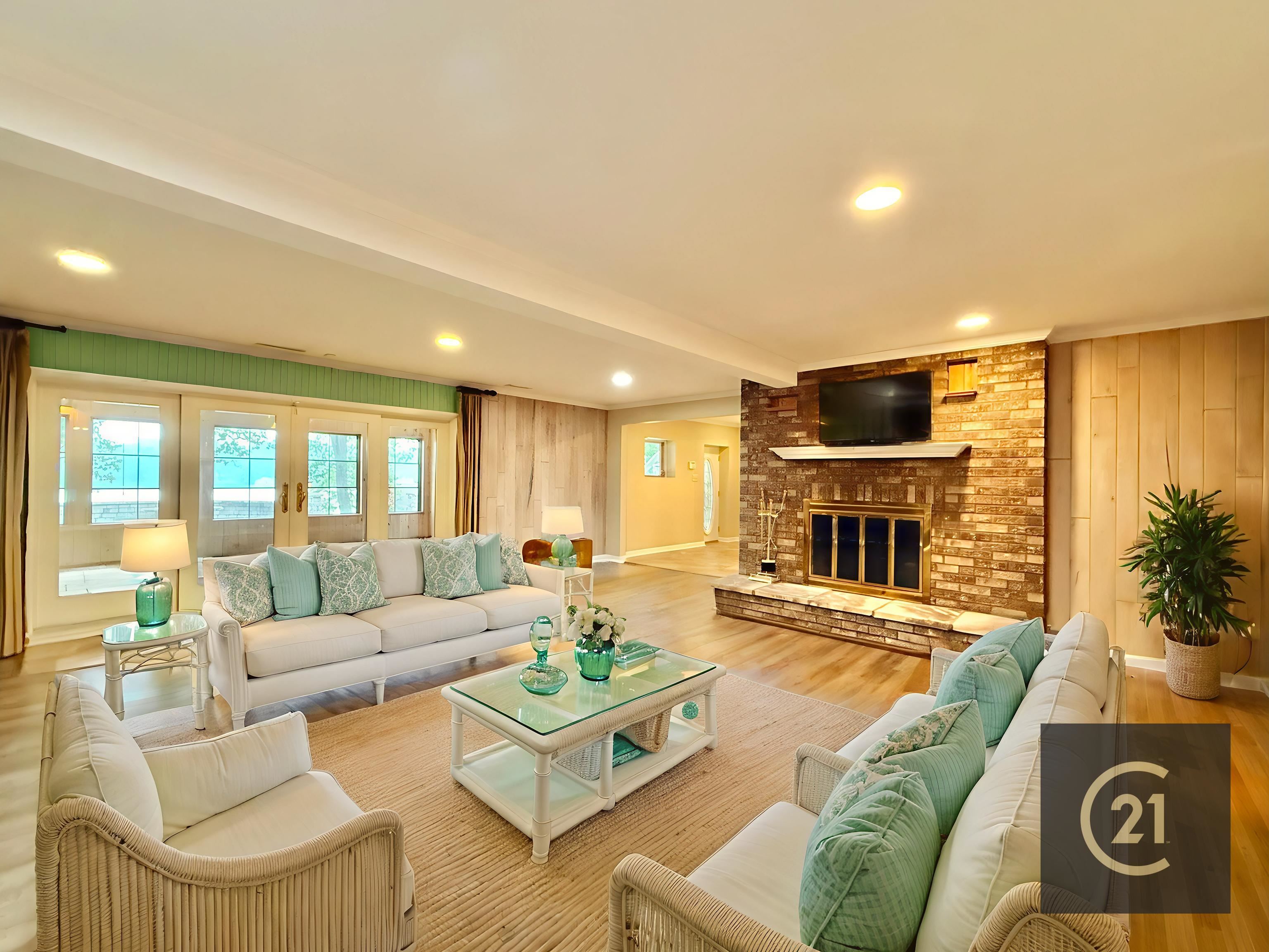 Beloit, Wisconsin, 53511, United States, 4 Bedrooms Bedrooms, ,3 BathroomsBathrooms,Residential,For Sale,1905797
