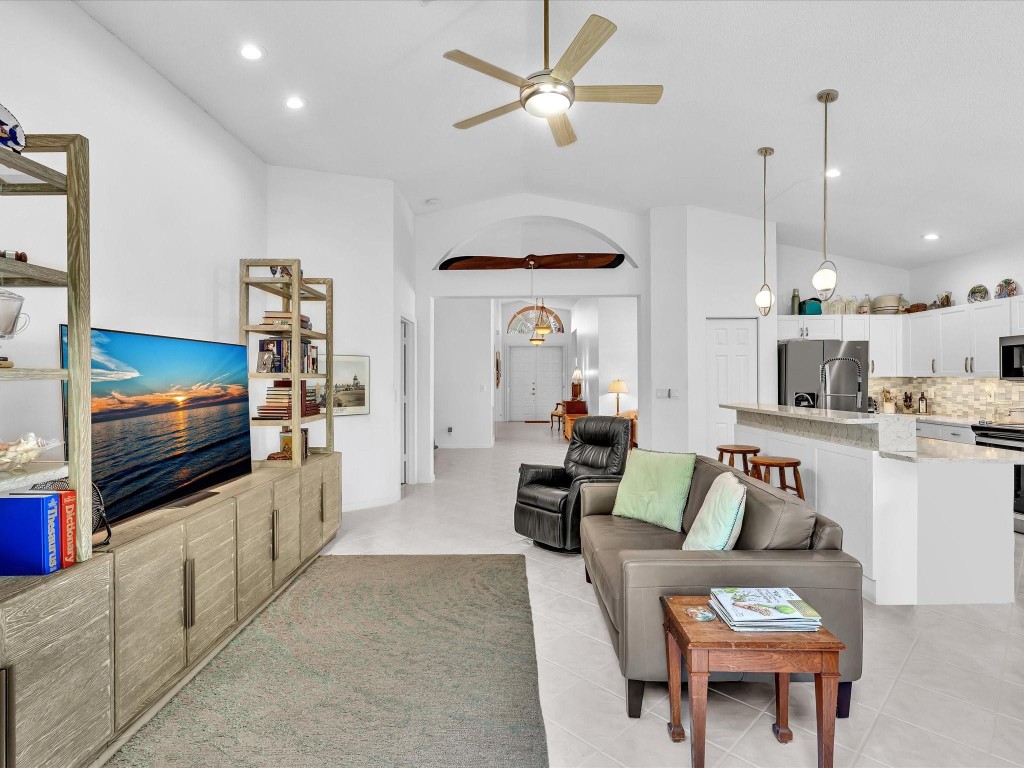 Pompano Beach, Florida, 33069, United States, 3 Bedrooms Bedrooms, ,2 BathroomsBathrooms,Residential,For Sale,2008555