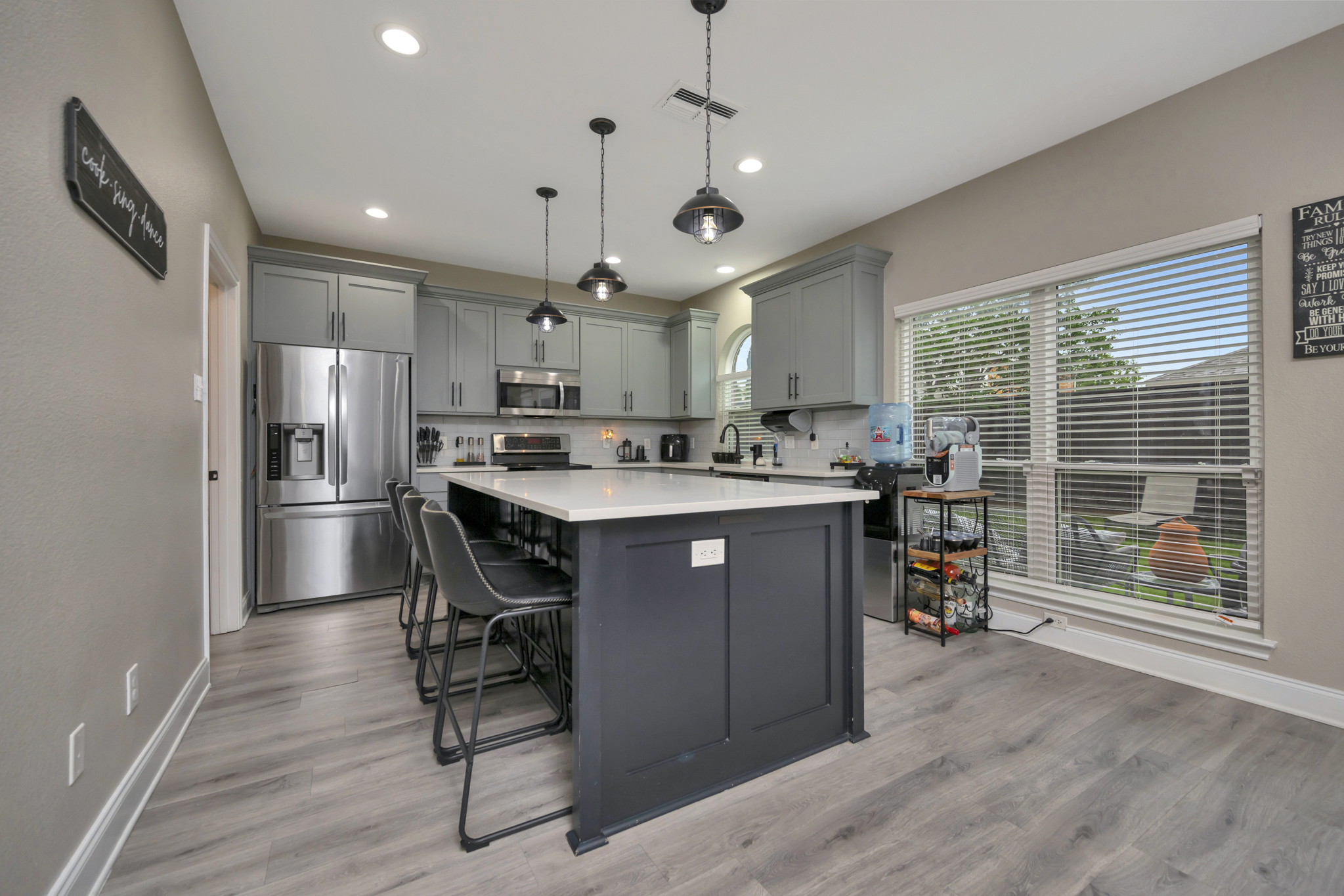  Updated Traditional Home Near Texas Motor Speedway in Justin - 物件實景