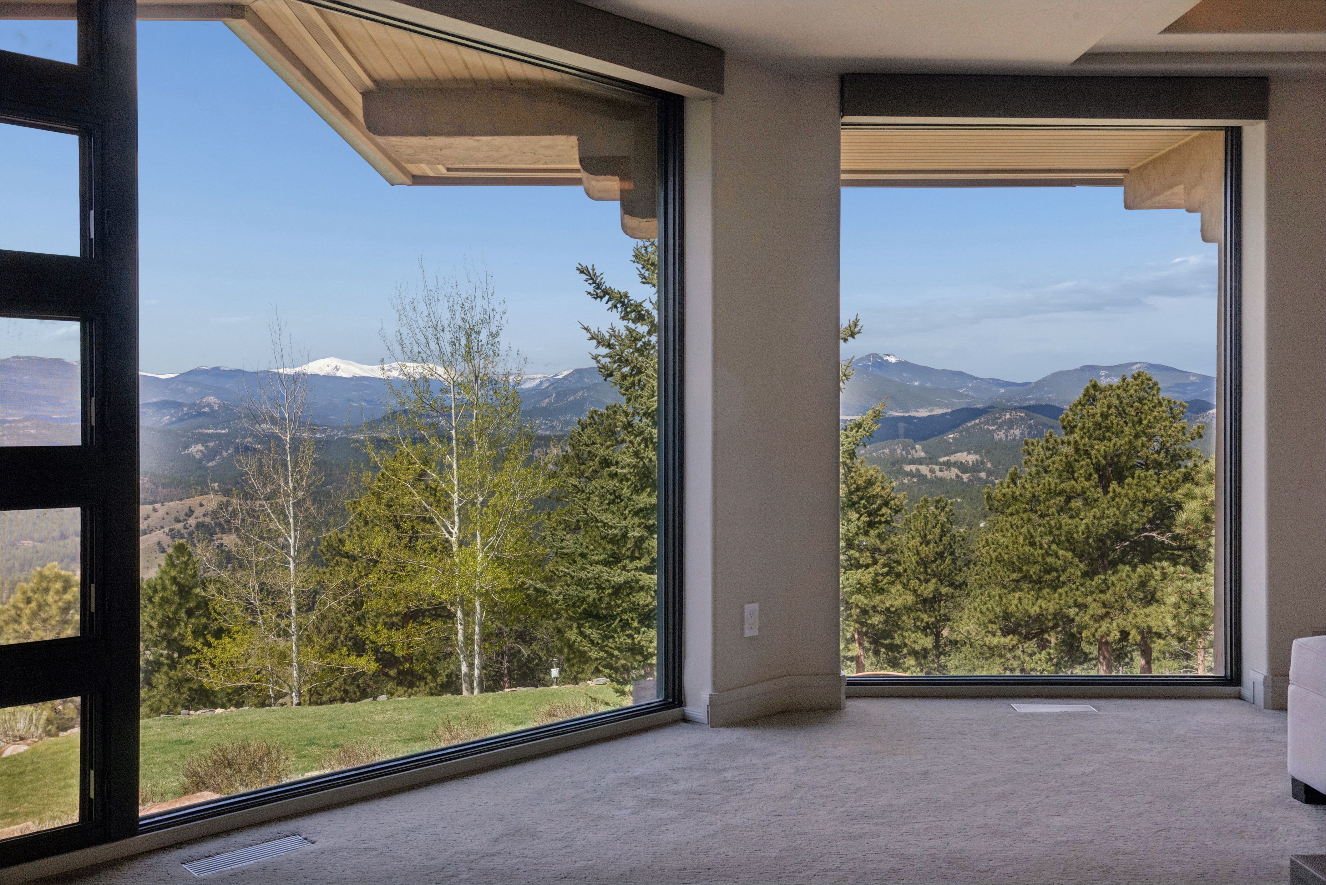  Premium Location with Unobstructed Front Range Views - 物件實景
