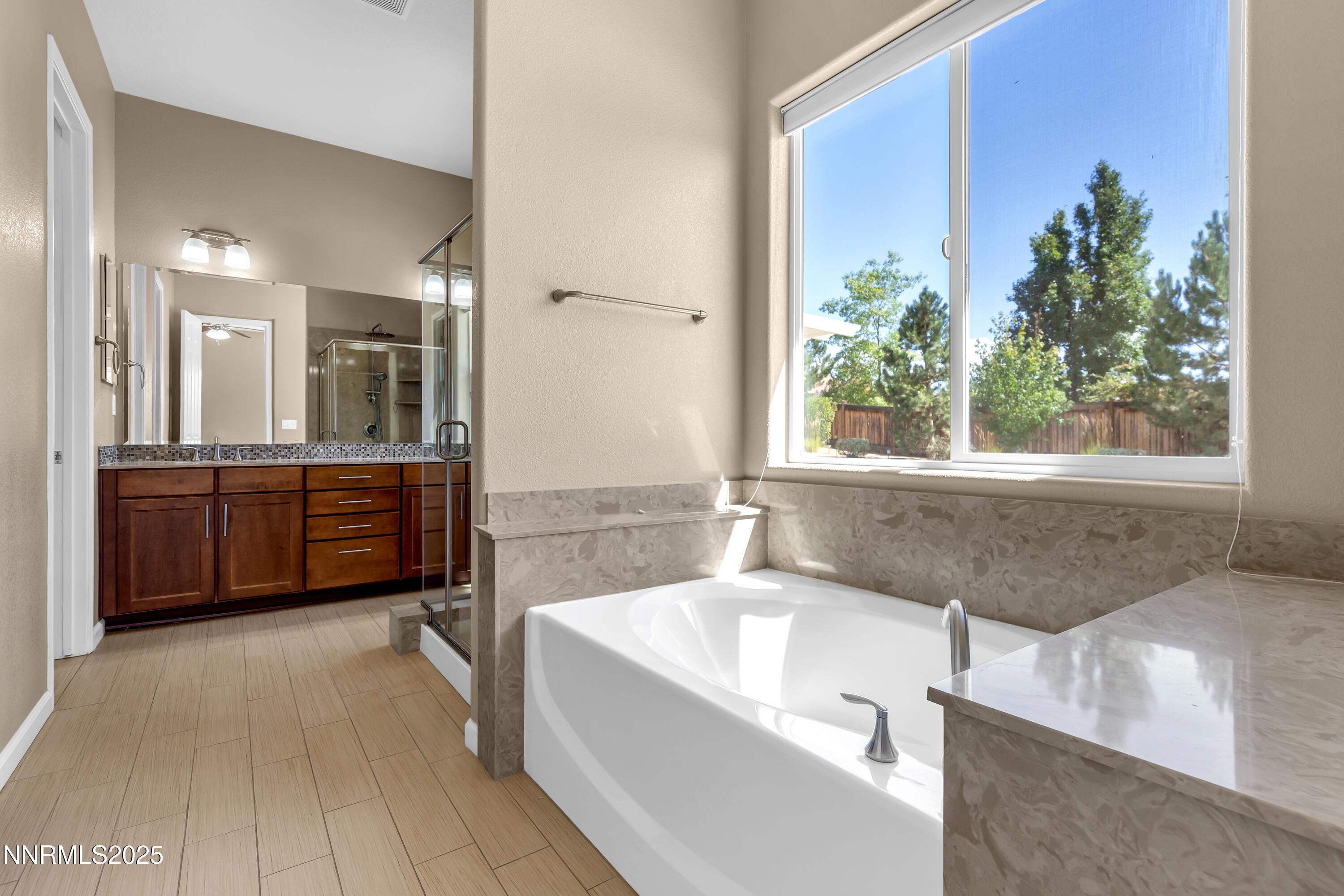Sparks, Nevada, 89441, United States, 3 Bedrooms Bedrooms, ,3 BathroomsBathrooms,Residential,For Sale,1919835