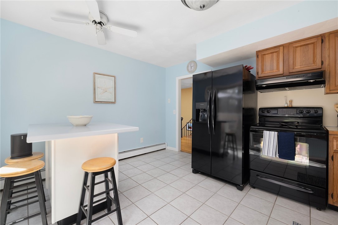 North Kingstown, Rhode Island, 02874, United States, 3 Bedrooms Bedrooms, ,2 BathroomsBathrooms,Residential,For Sale,1906008