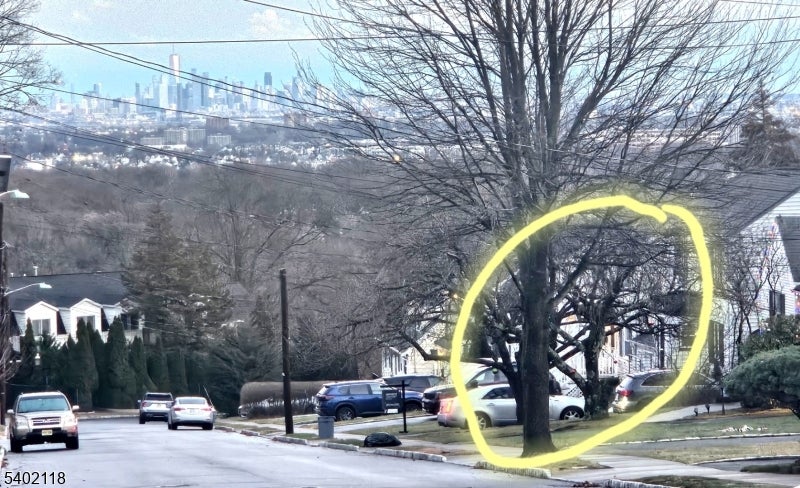 West Orange Twp., New Jersey, 07052, United States, 4 Bedrooms Bedrooms, ,3 BathroomsBathrooms,Residential,For Sale,2005893