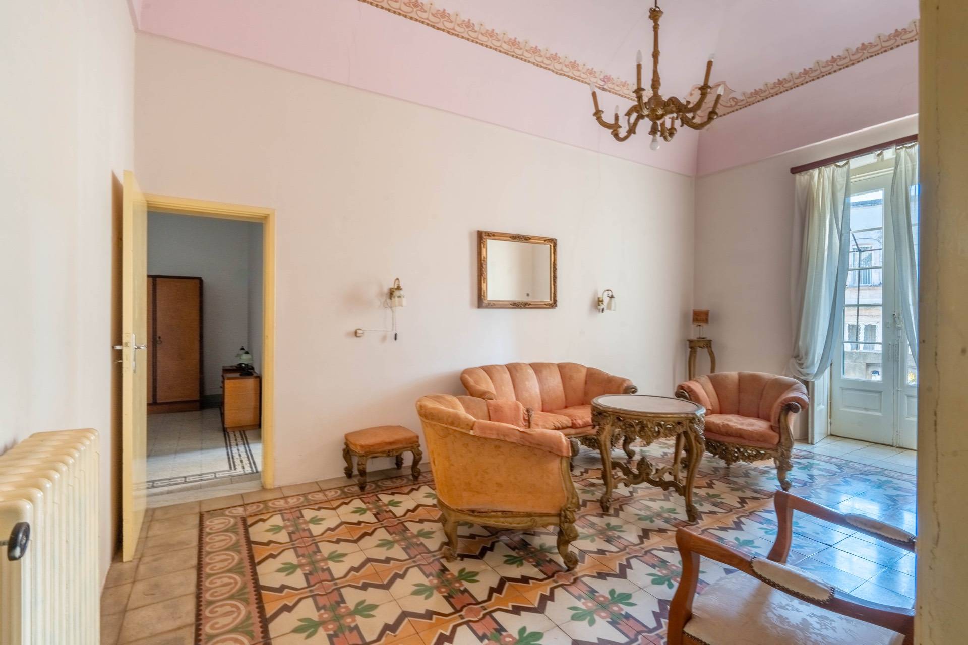Piazza XX Settembre, Martina Franca, Taranto, 74015, IT, 8 Bedrooms Bedrooms, ,4 BathroomsBathrooms,Residential,For Sale,Piazza XX Settembre,1657102